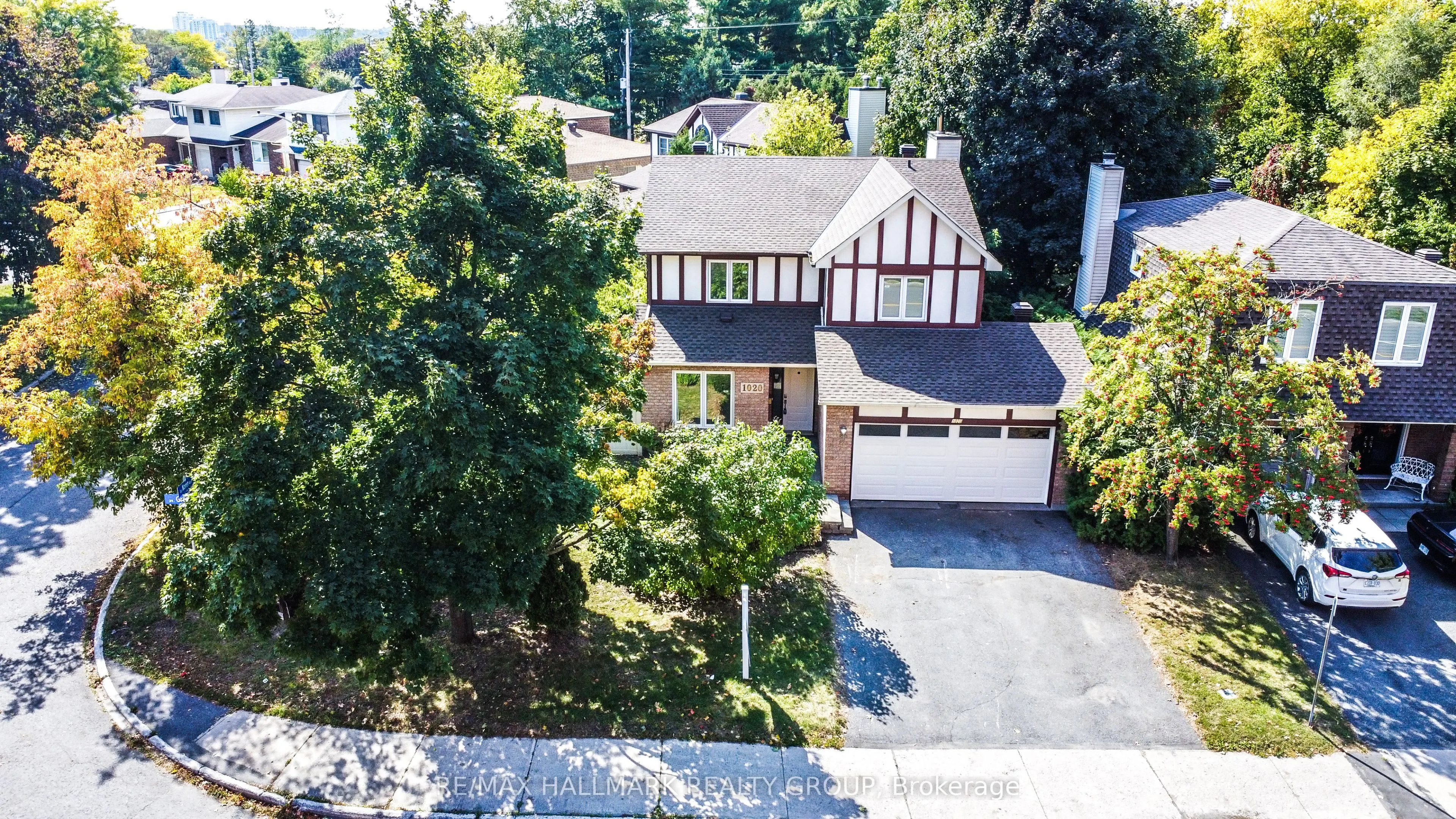1020 Grenon Avenue