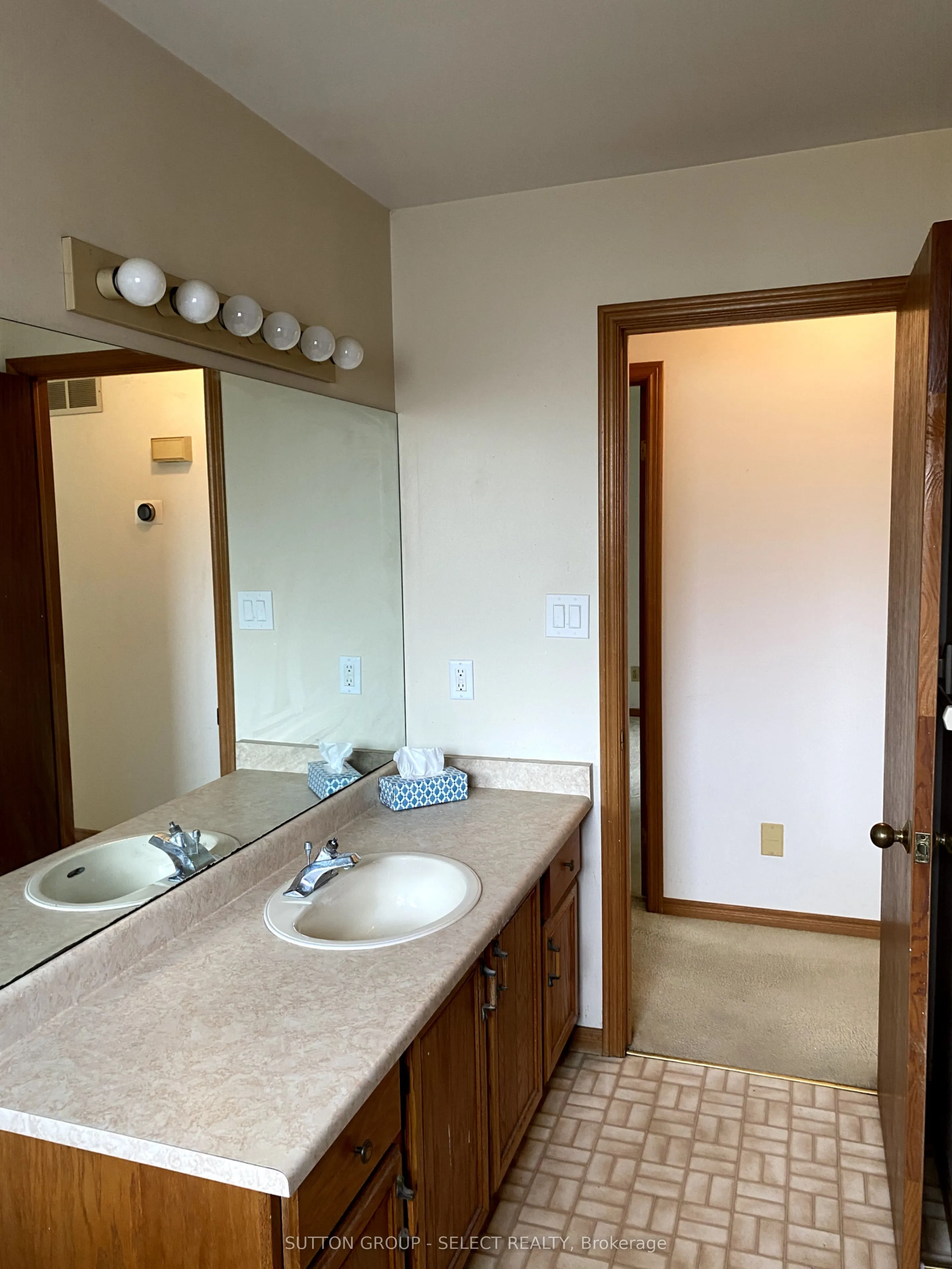 8579 Glendon Drive