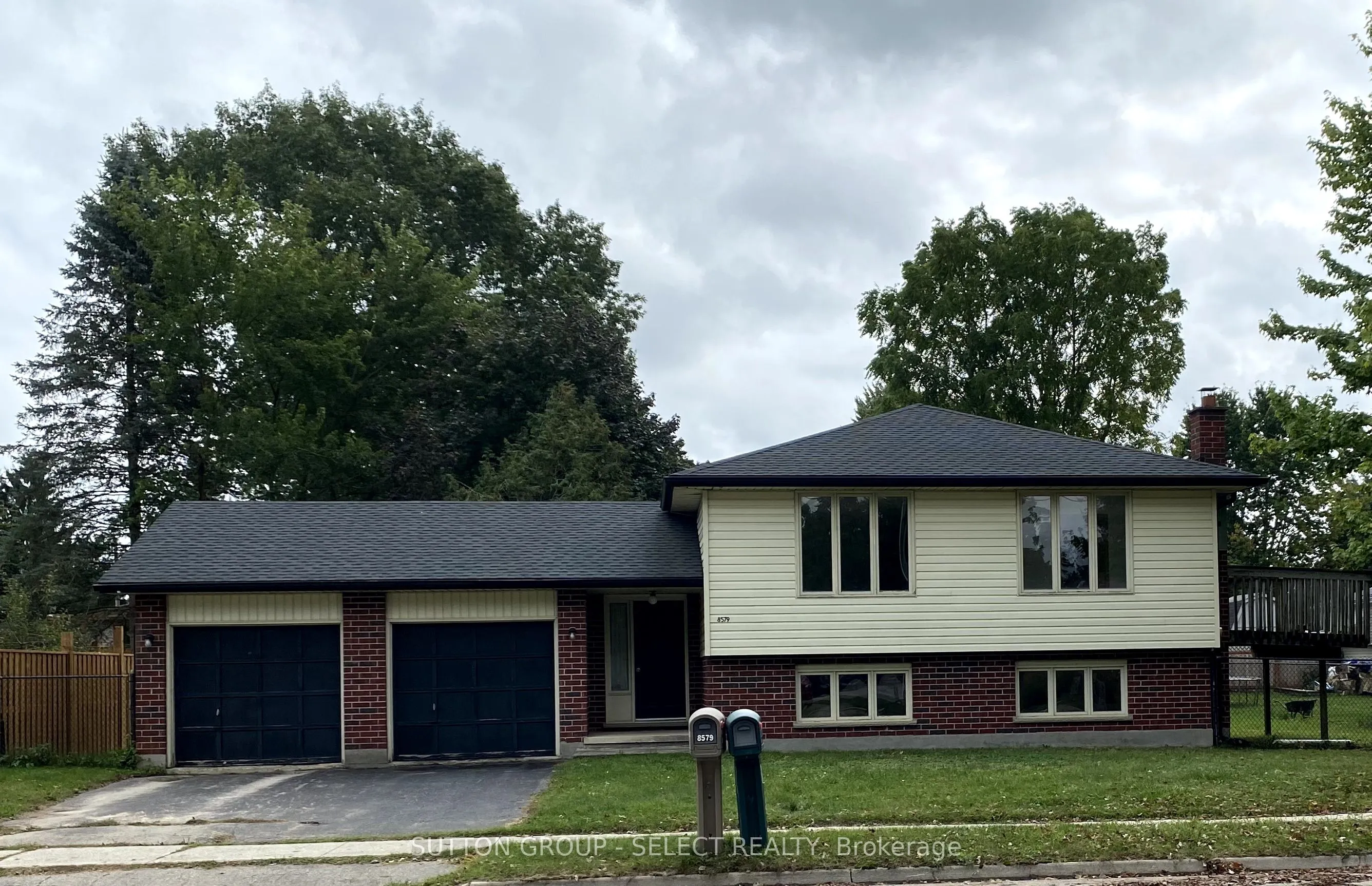 8579 Glendon Drive