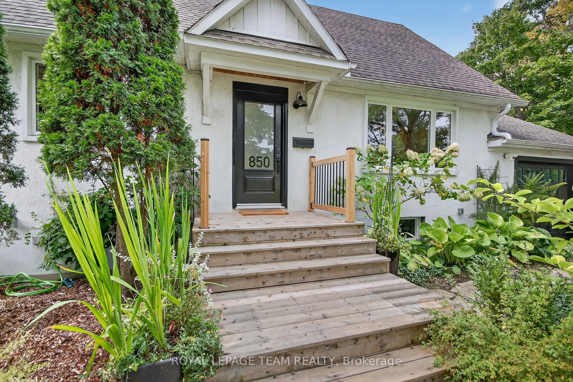 850 Rex Avenue