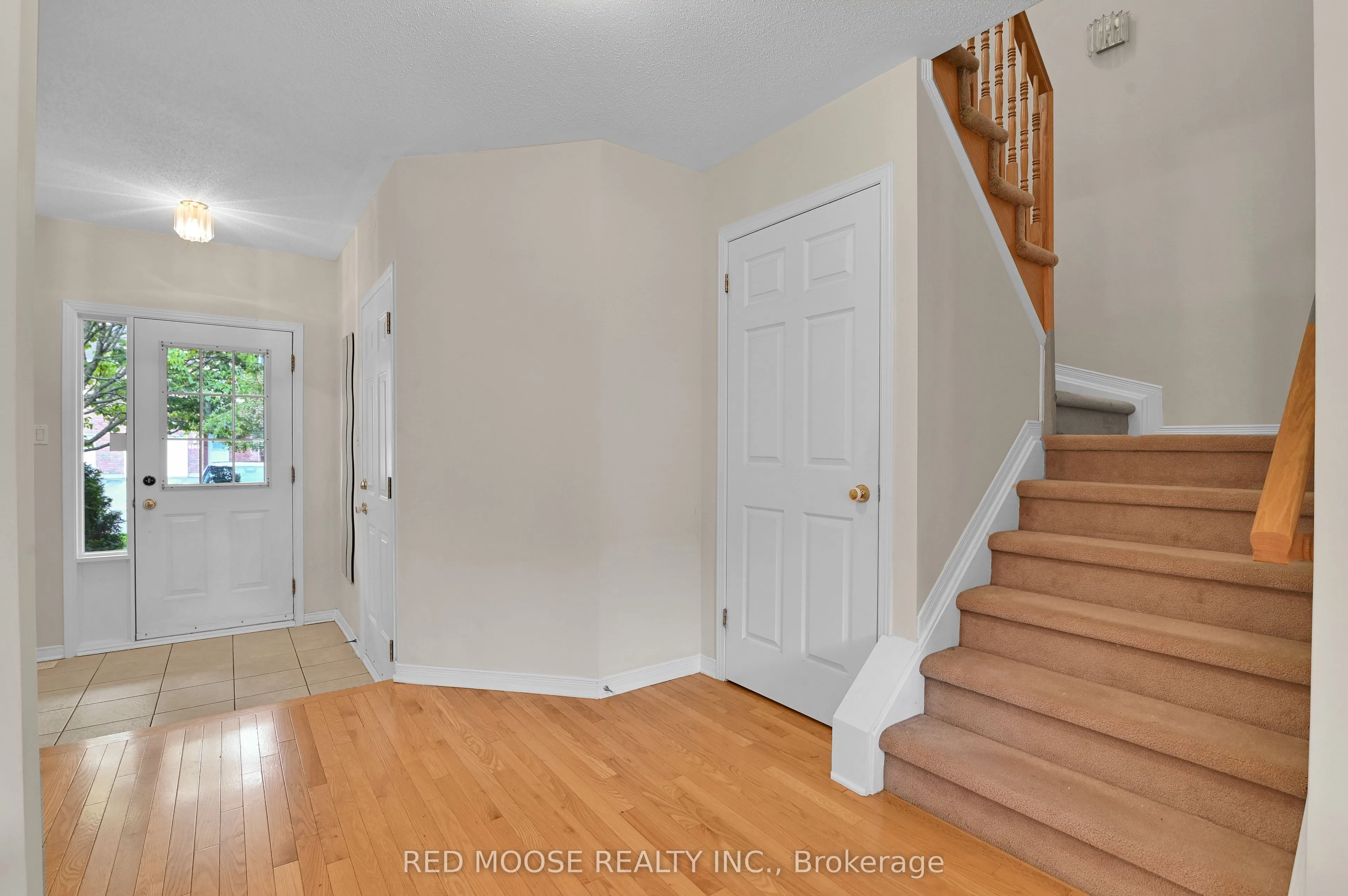 4569 Ogilvie Walk Crescent