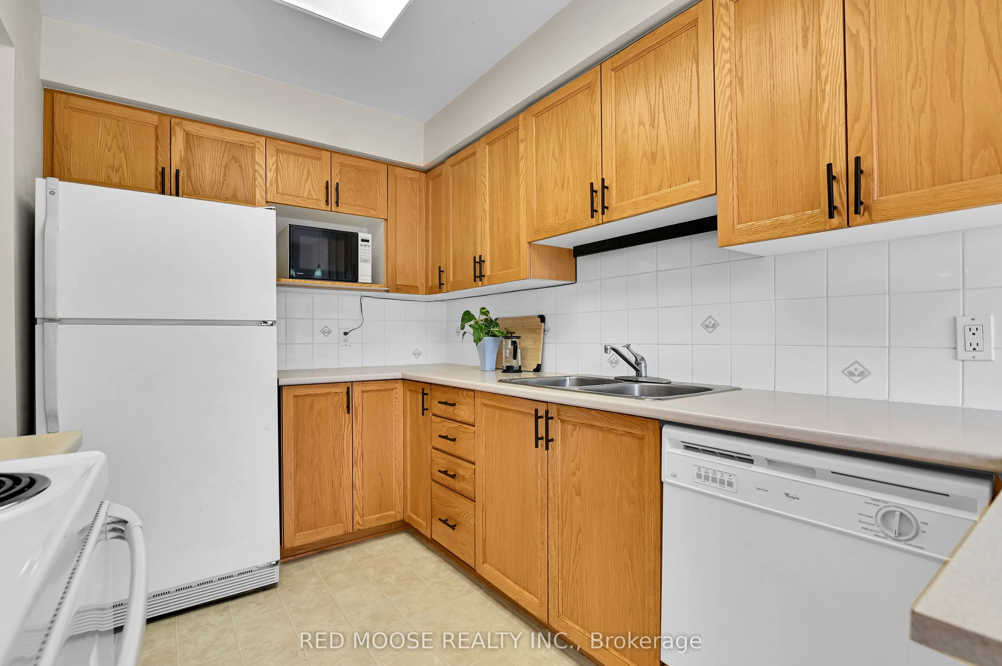 4569 Ogilvie Walk Crescent