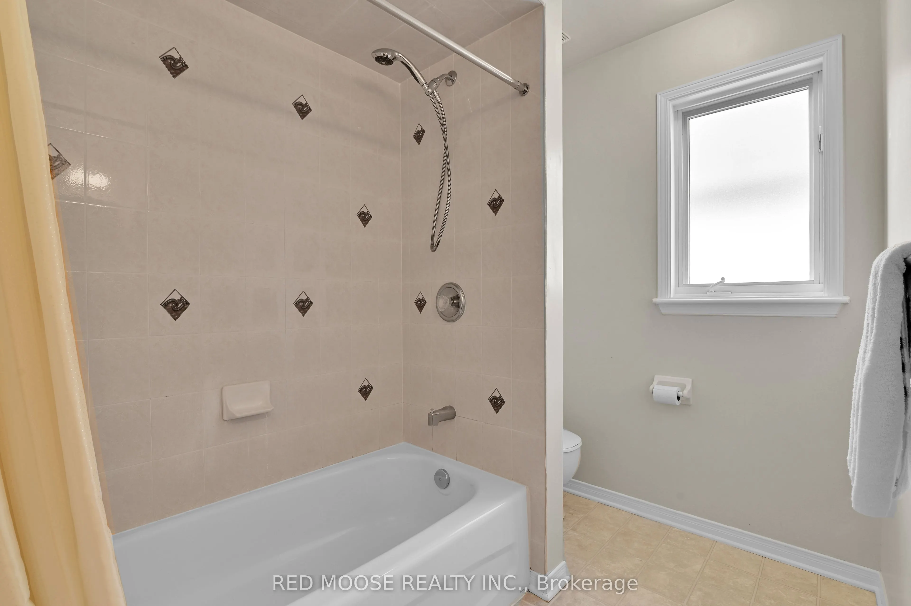4569 Ogilvie Walk Crescent