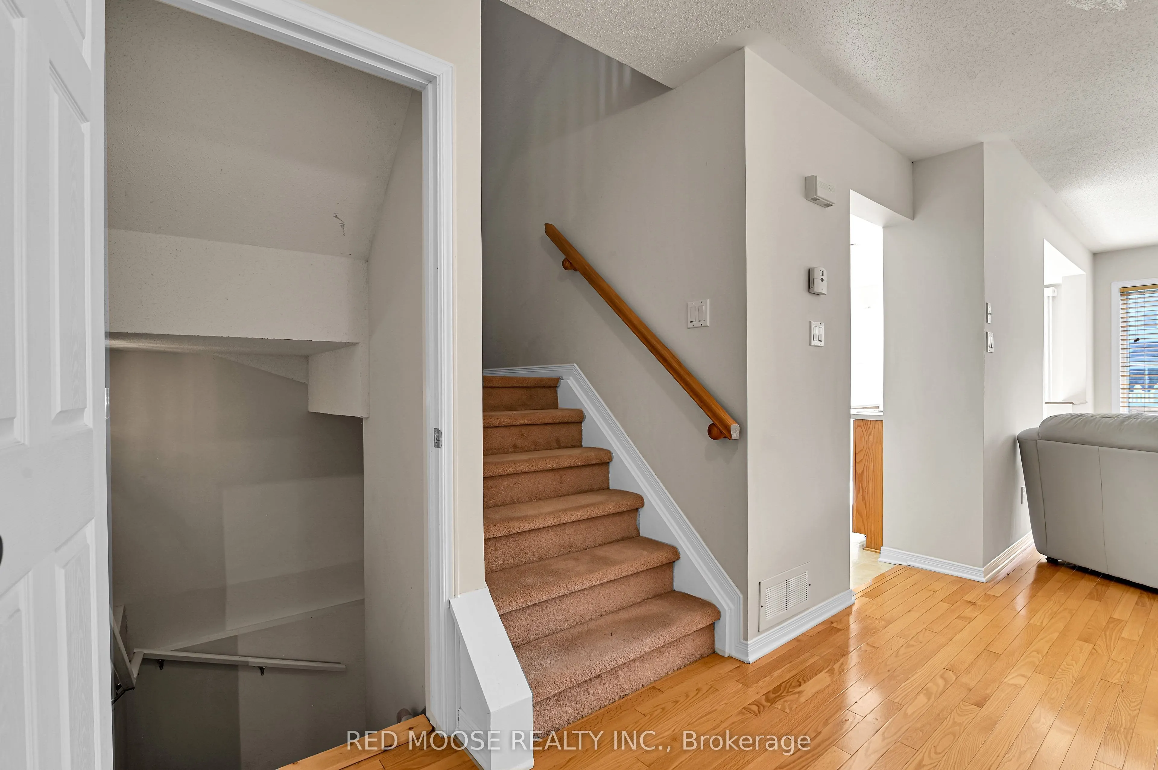 4569 Ogilvie Walk Crescent