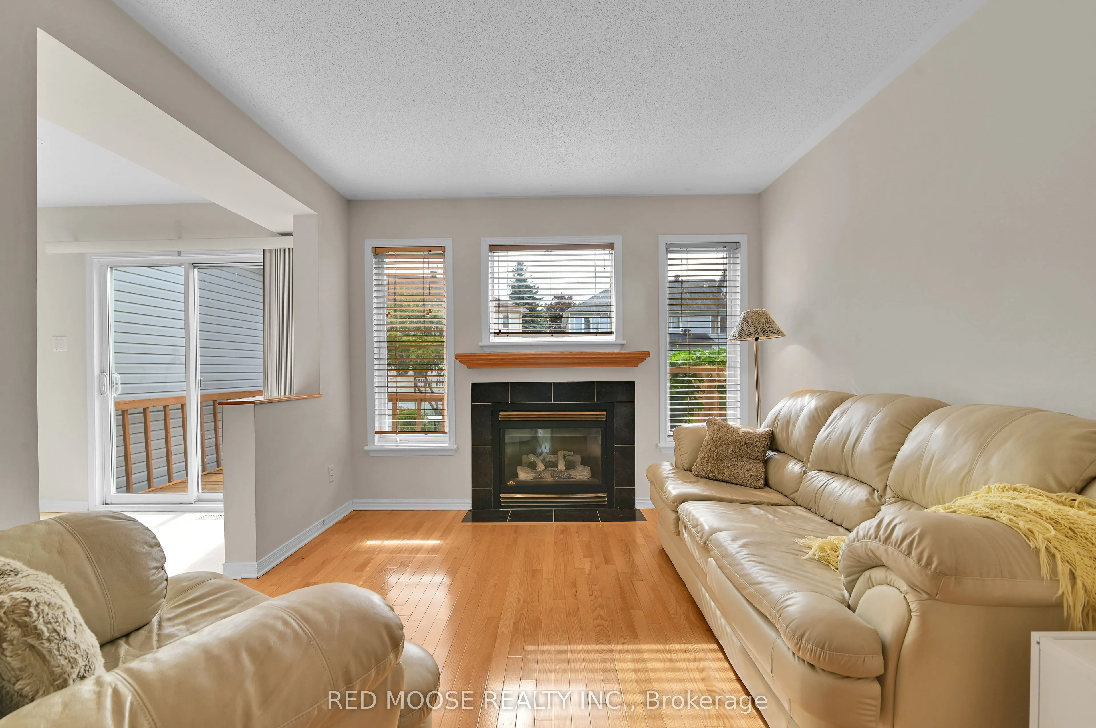4569 Ogilvie Walk Crescent