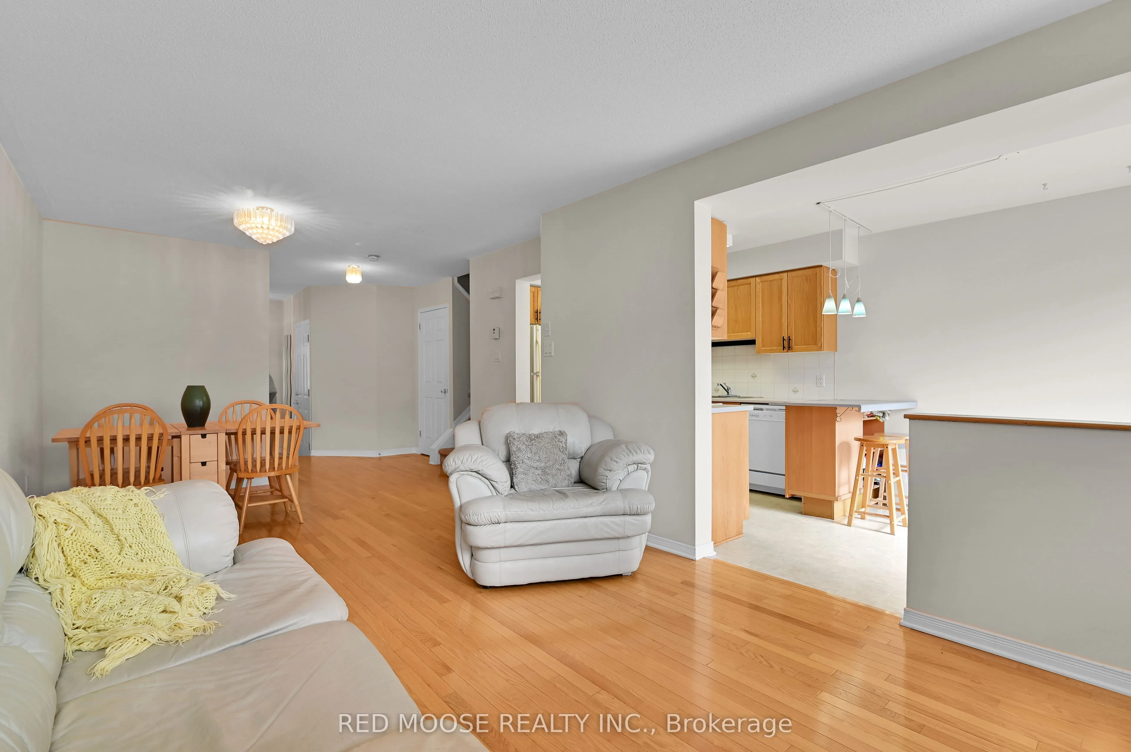 4569 Ogilvie Walk Crescent
