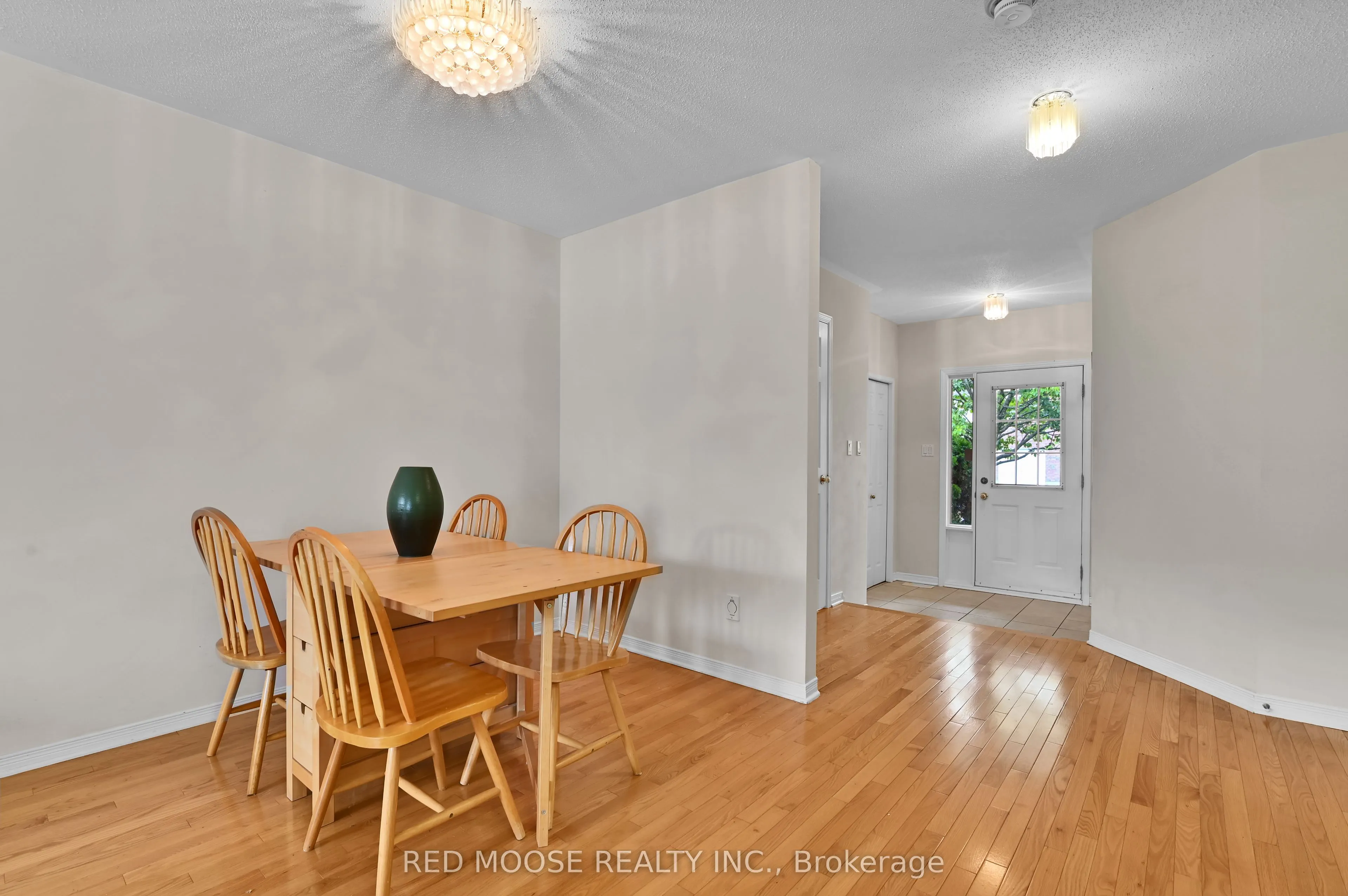 4569 Ogilvie Walk Crescent