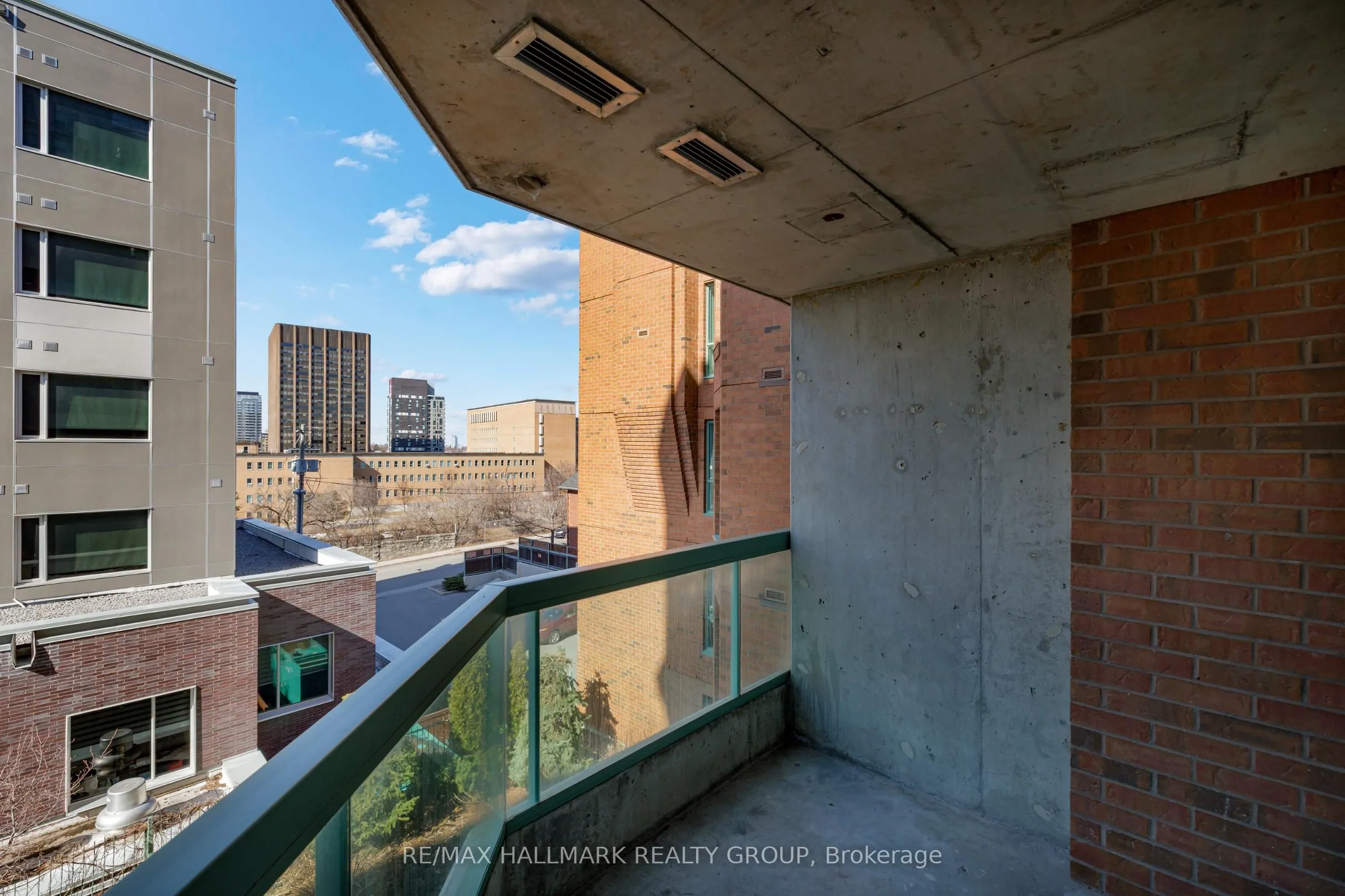 550 Cambridge Street S, #307