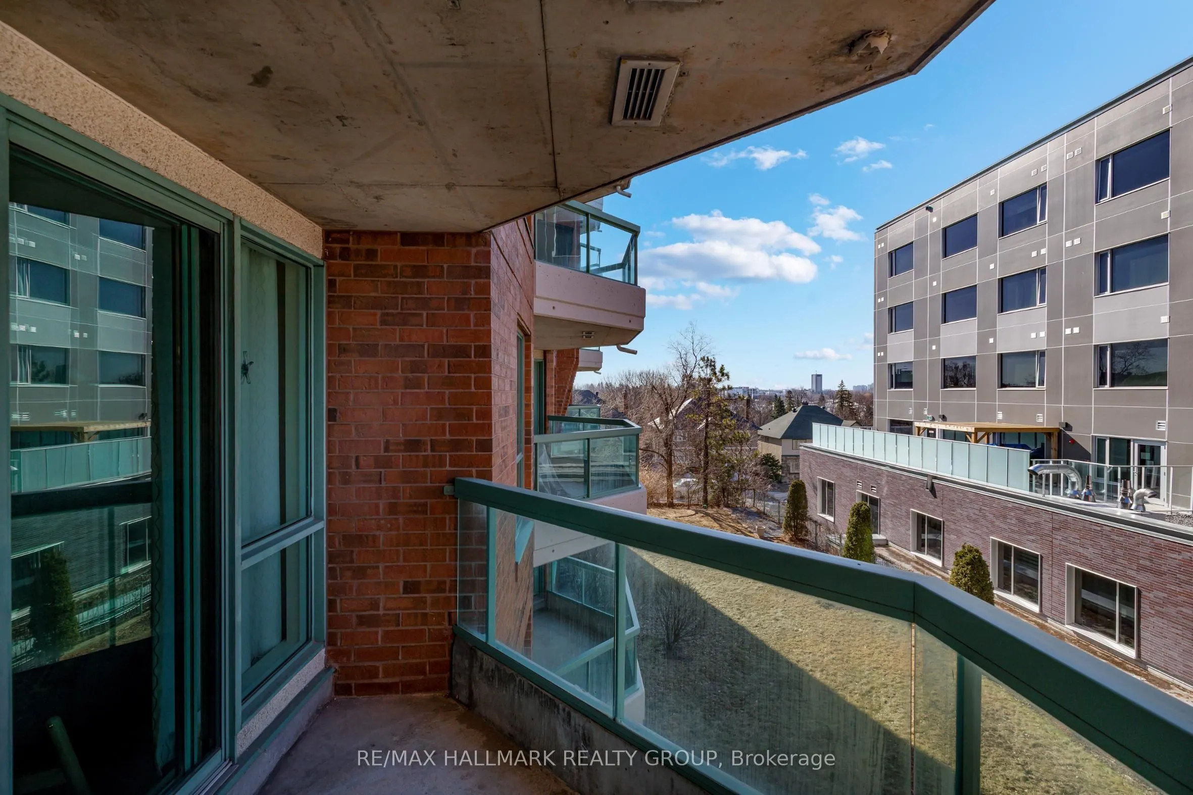 550 Cambridge Street S, #307