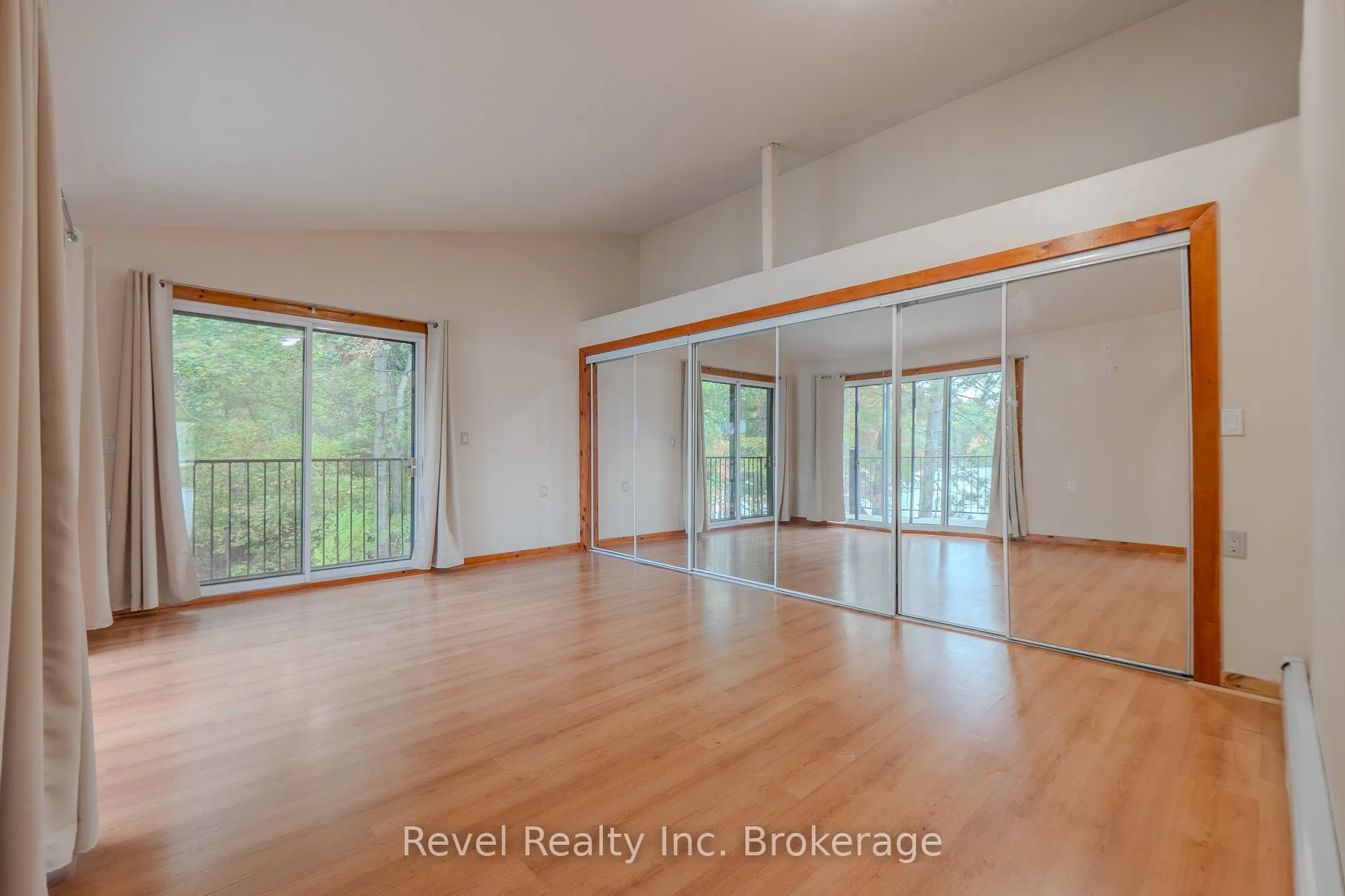 280 Sunnyside Road