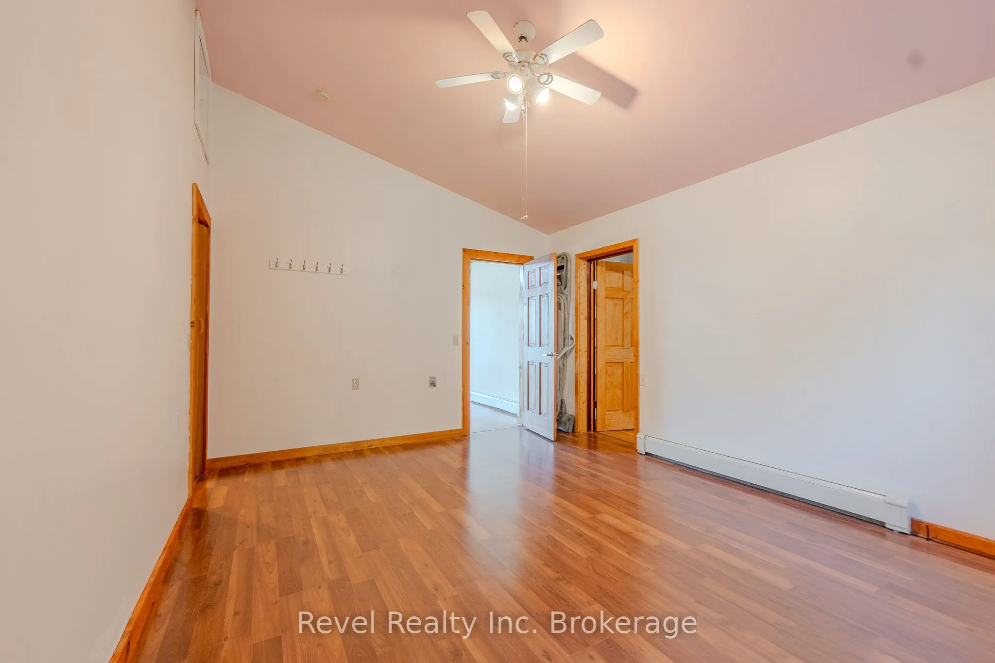280 Sunnyside Road