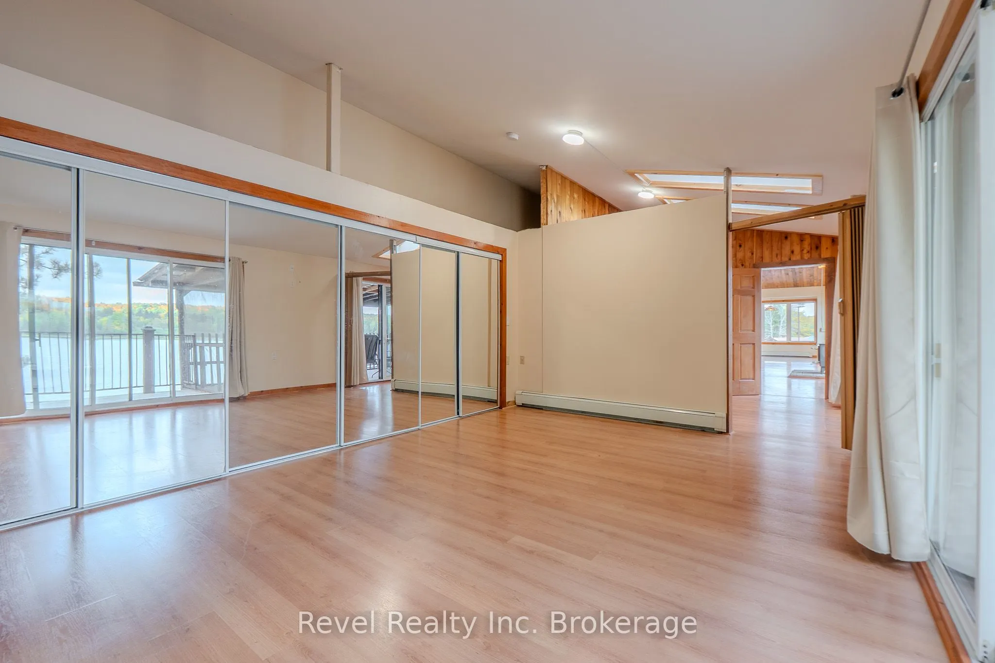 280 Sunnyside Road