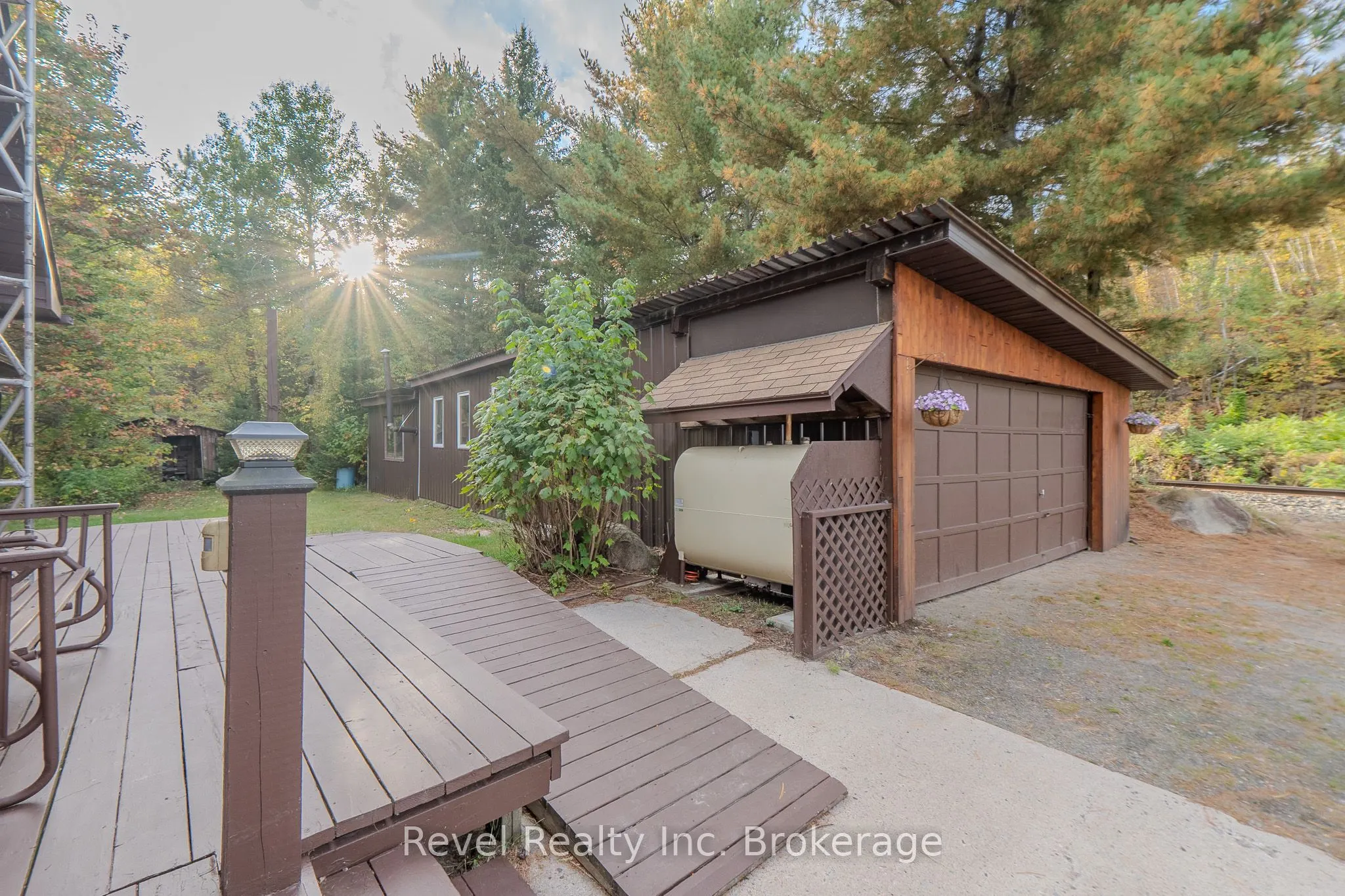 280 Sunnyside Road