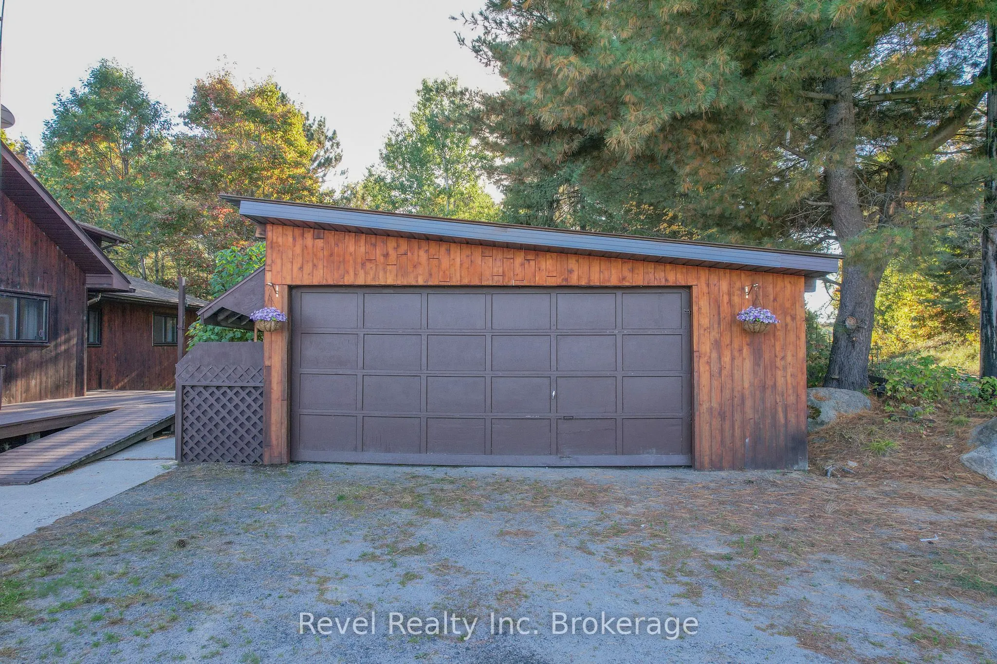 280 Sunnyside Road