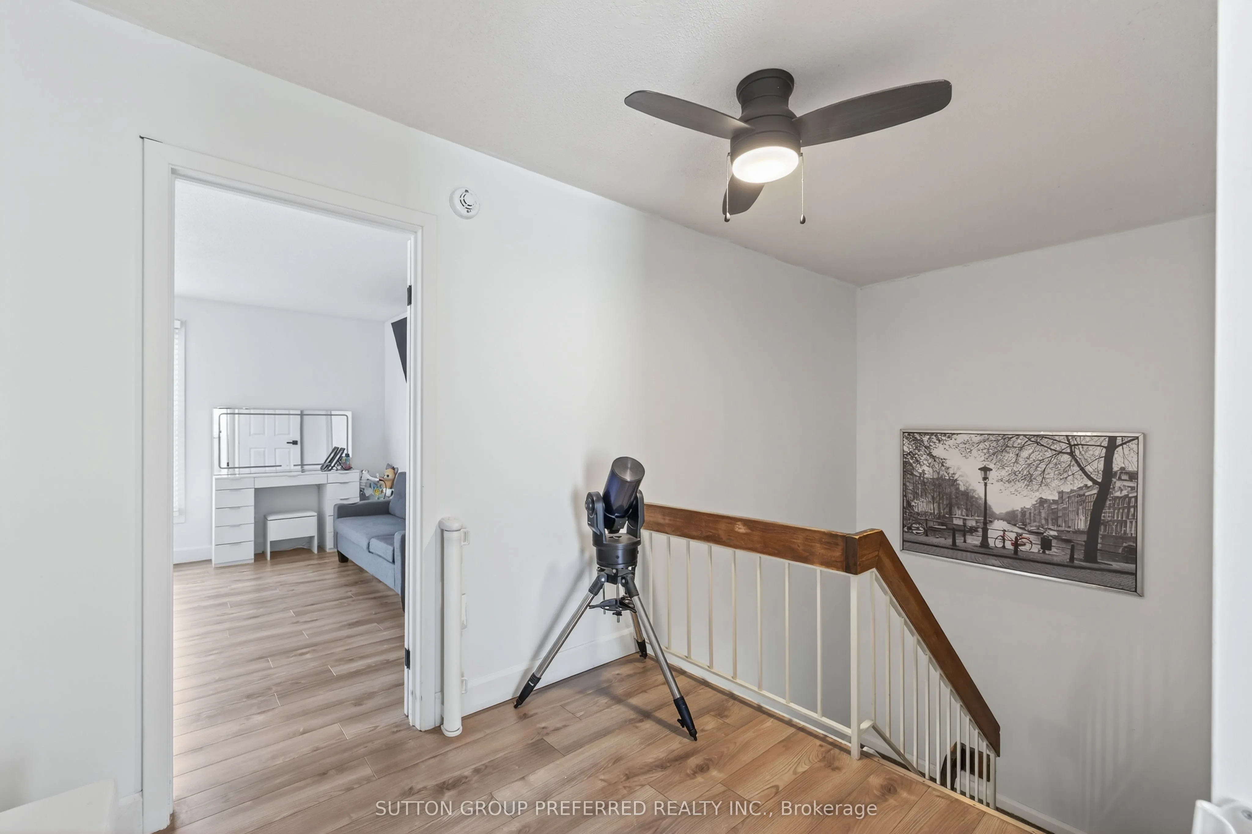 405 Everglade Crescent, #17