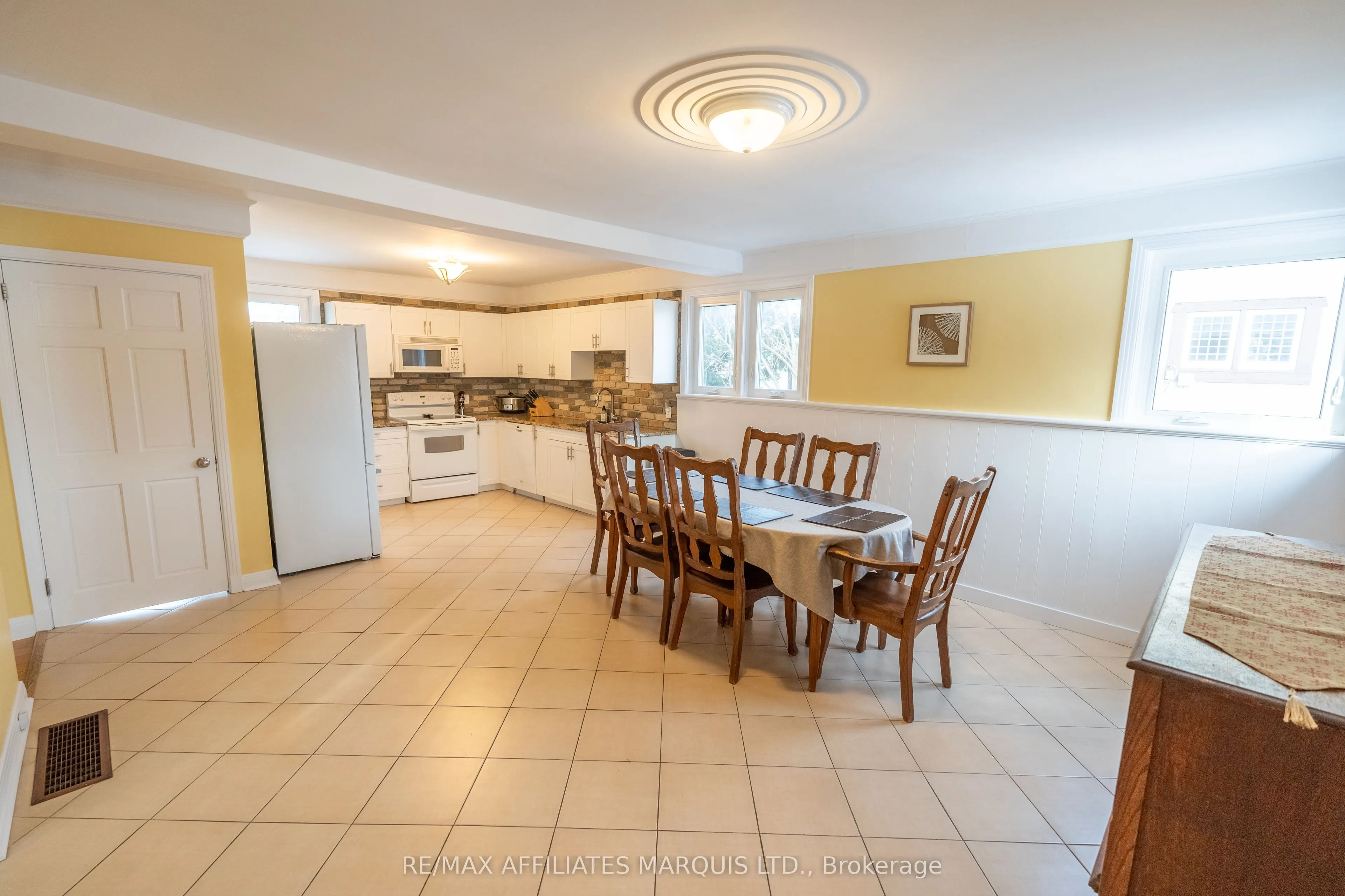 7 Old Orchard Avenue