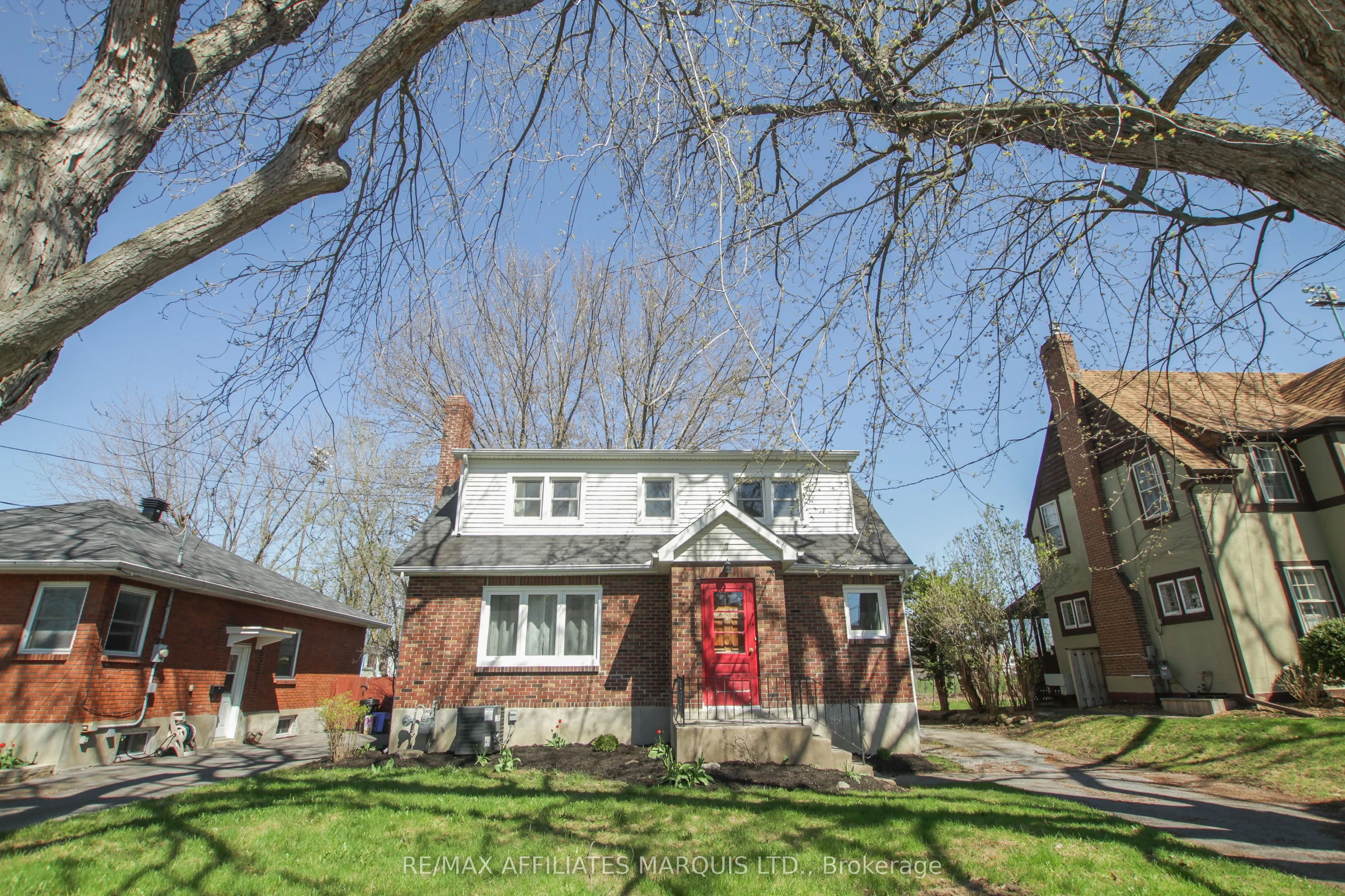 7 Old Orchard Avenue
