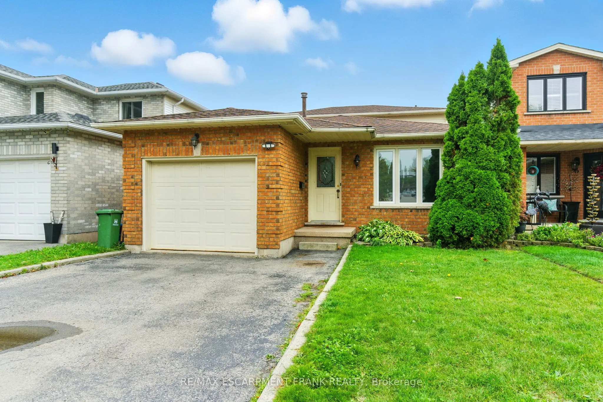 15 Gisele Drive