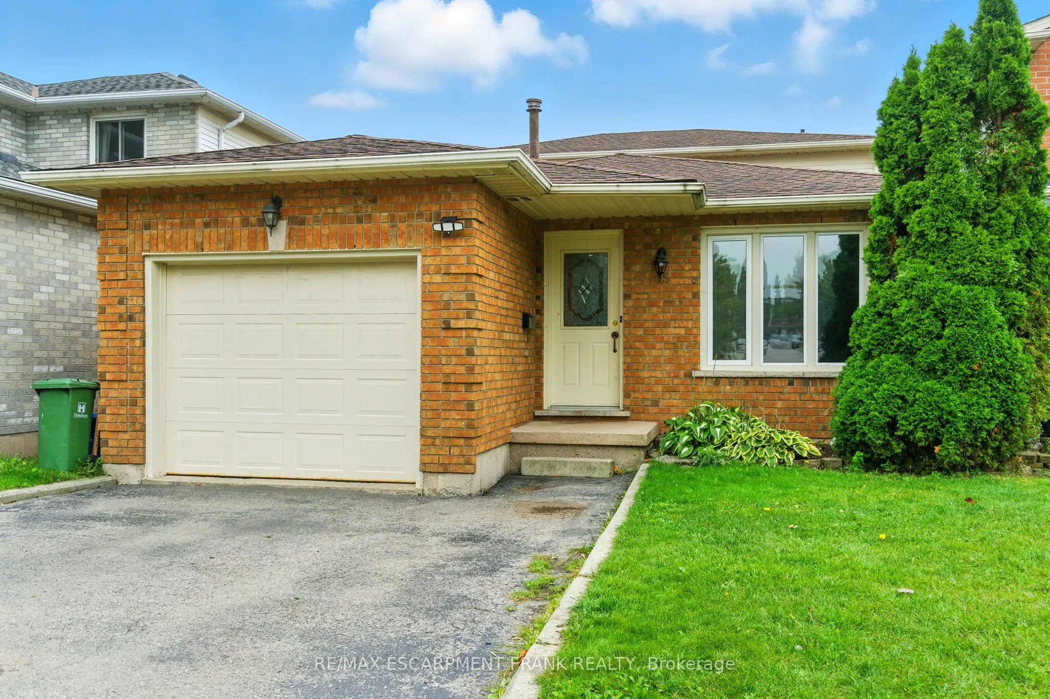 15 Gisele Drive