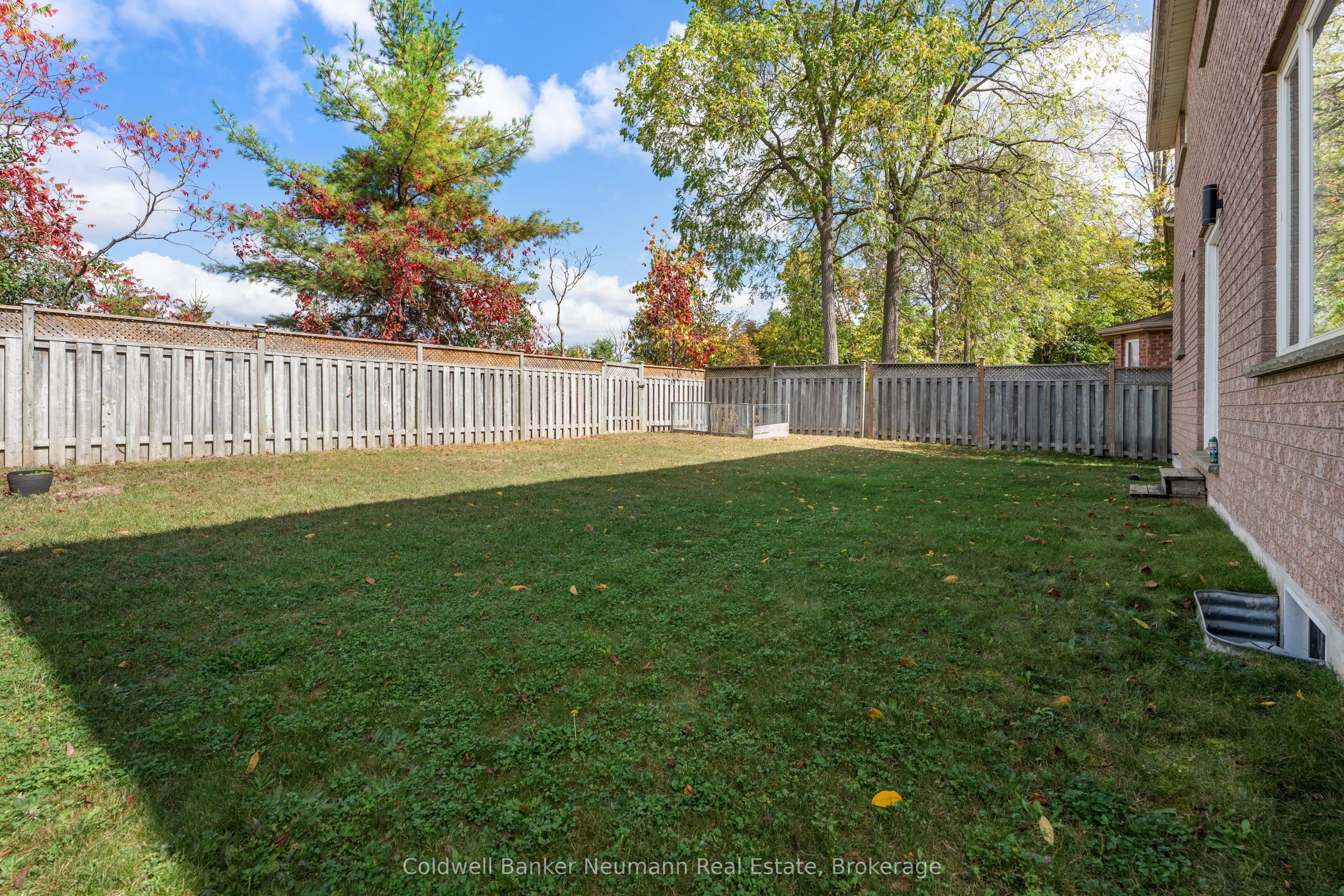 282 Imperial Road S