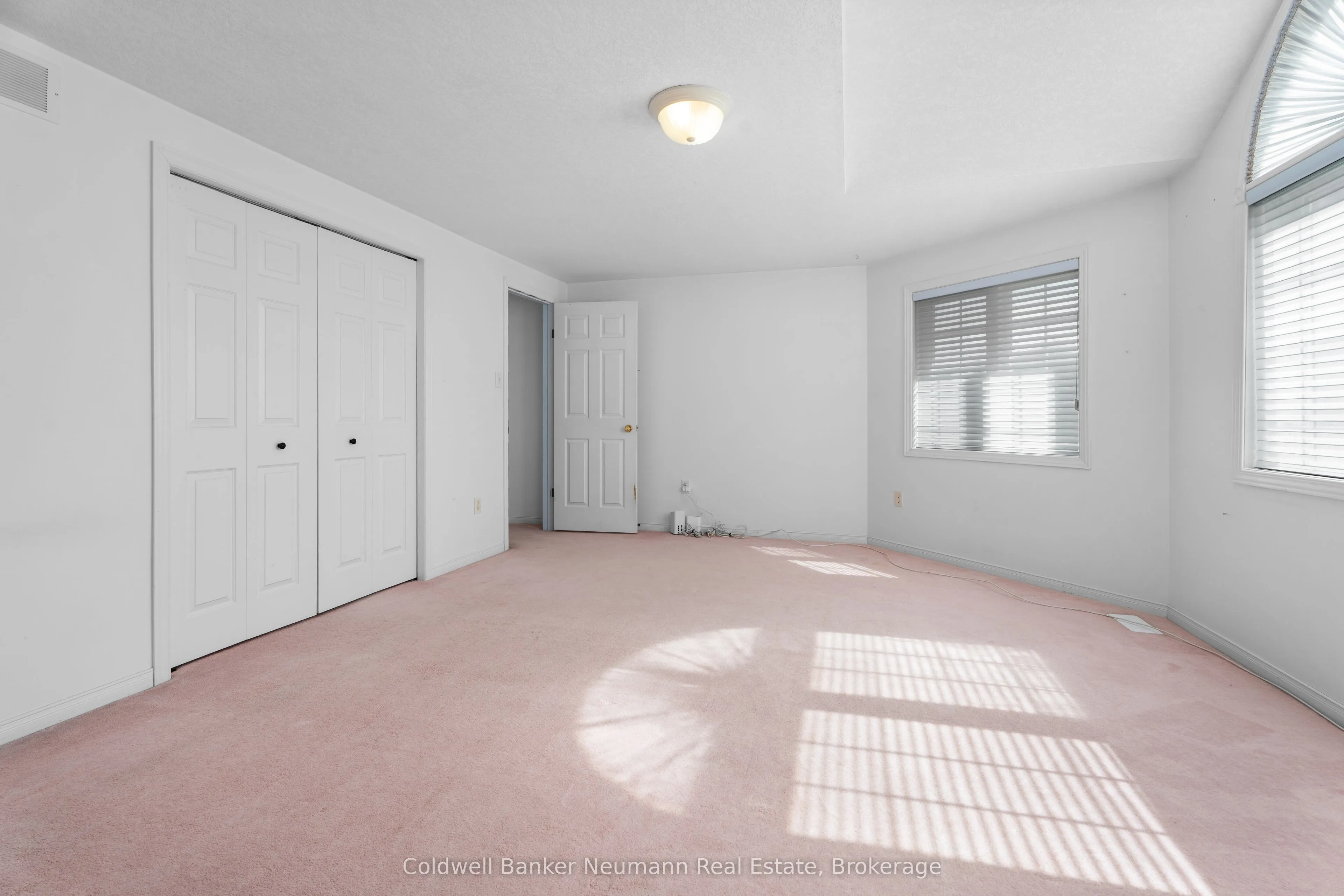 282 Imperial Road S