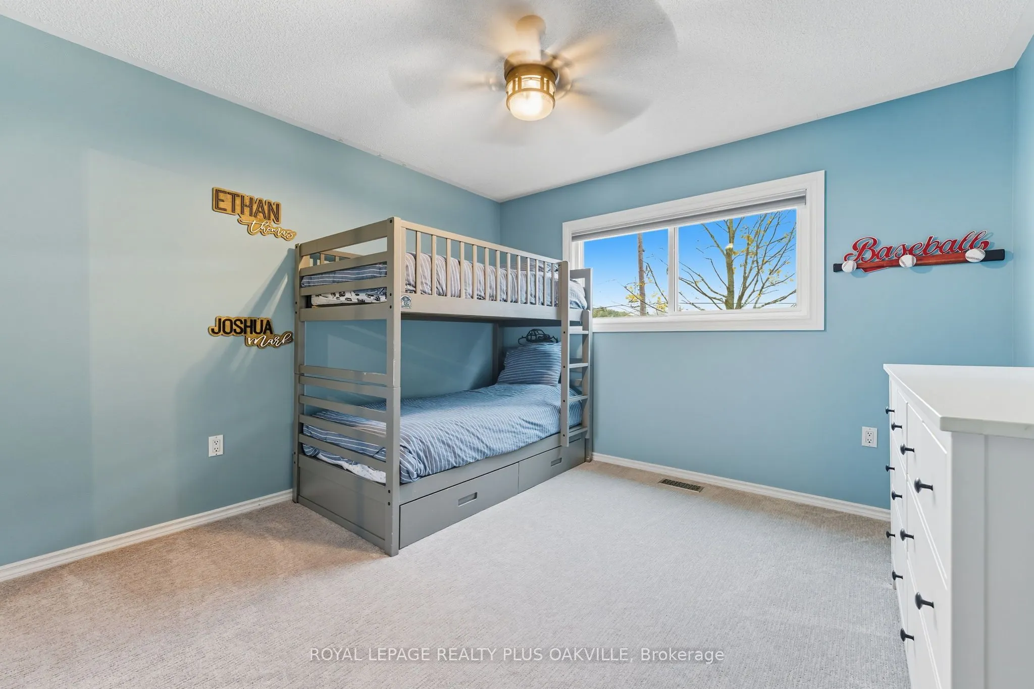 9904 Dickenson Road W