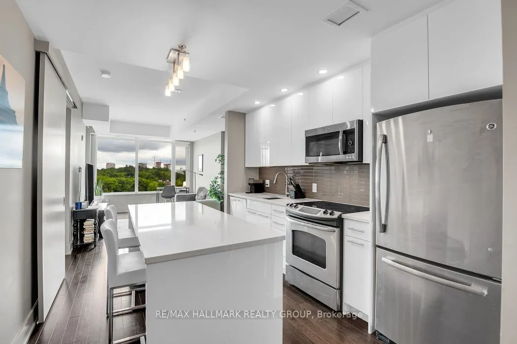 108 Richmond Road, #804