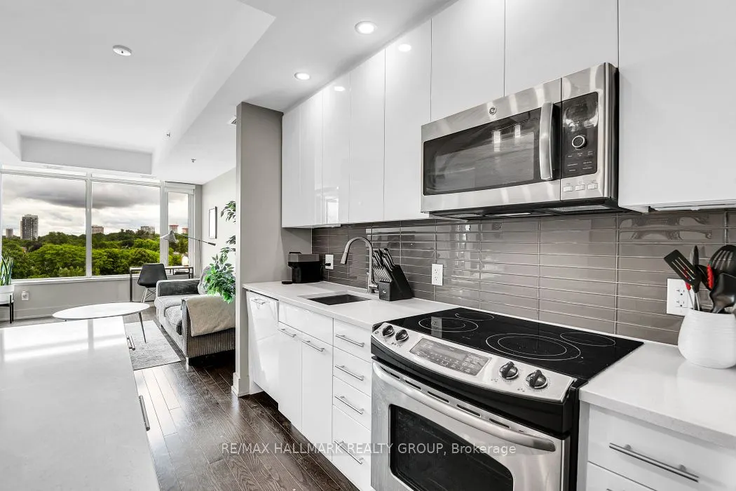 108 Richmond Road, #804