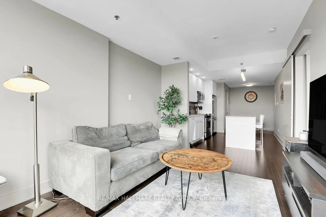 108 Richmond Road, #804