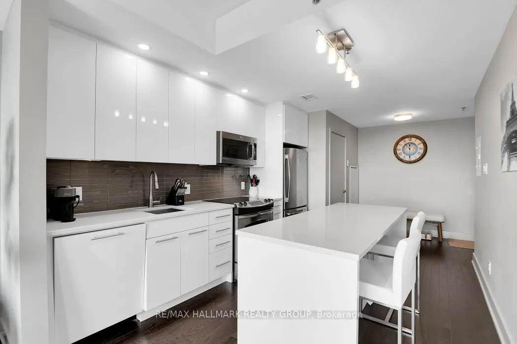 108 Richmond Road, #804