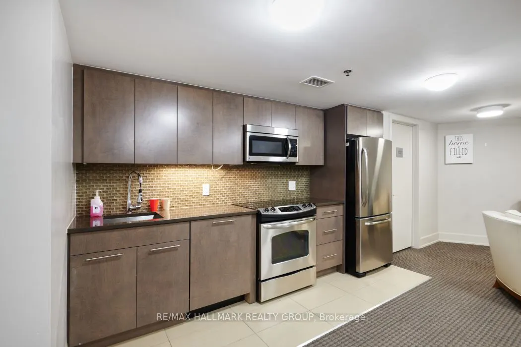 108 Richmond Road, #804