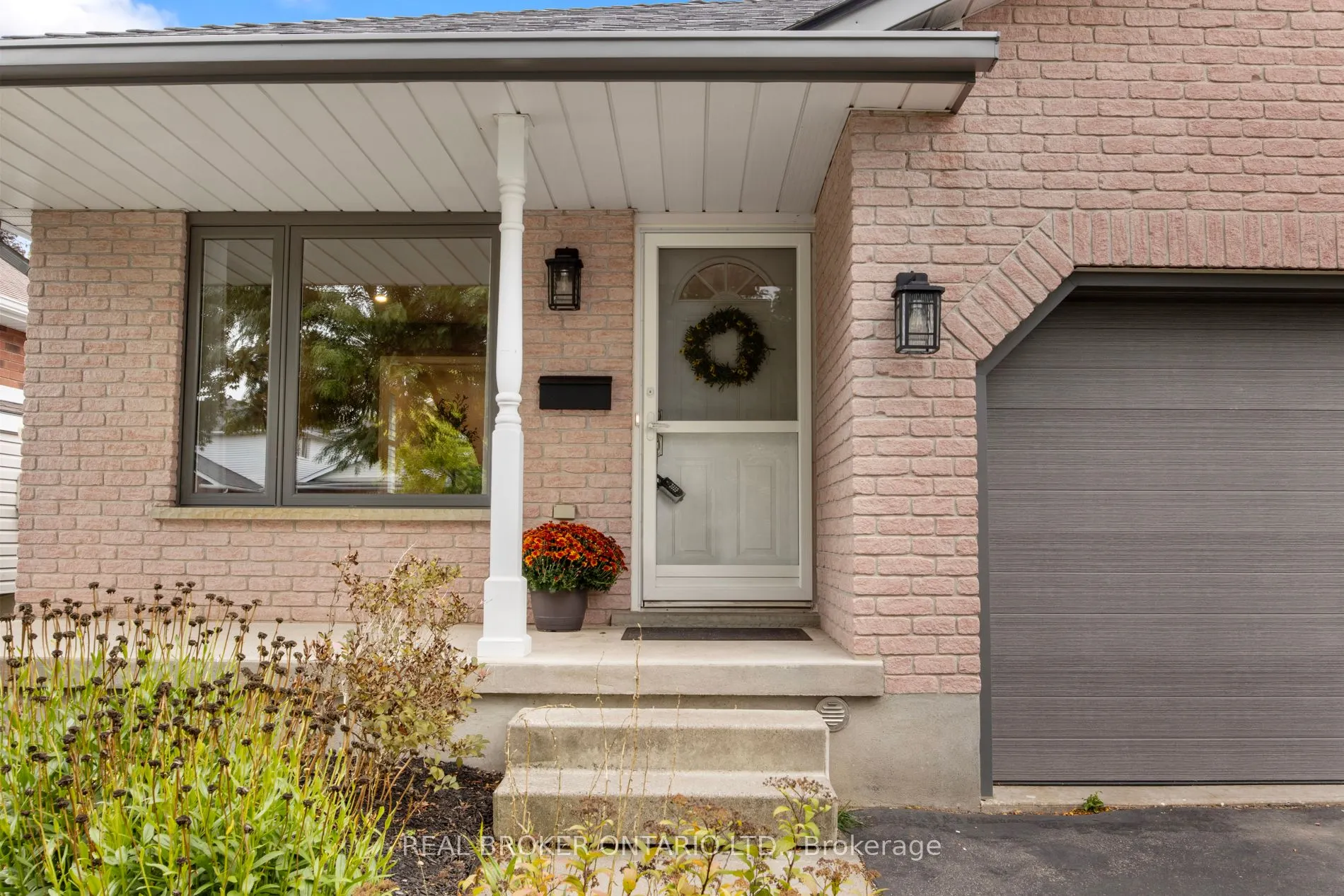 427 Dansbury Drive
