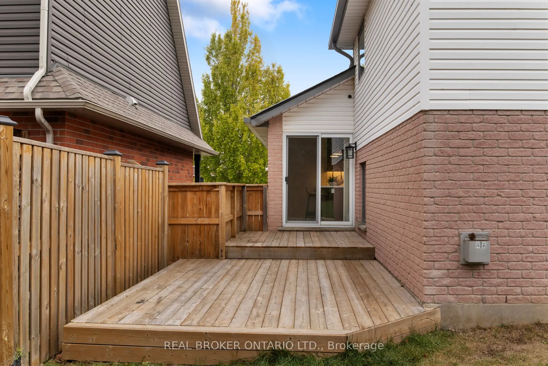 427 Dansbury Drive