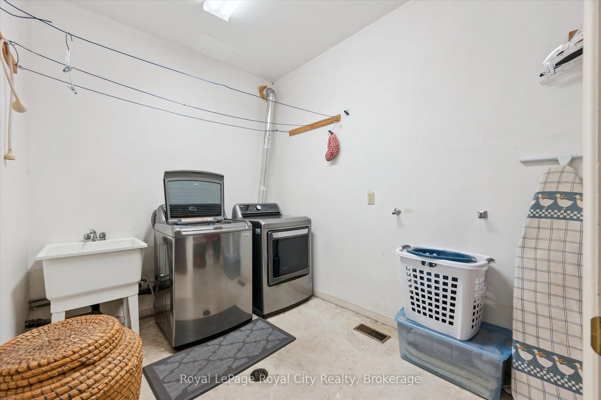 5072 Wellington Rd 32 Road