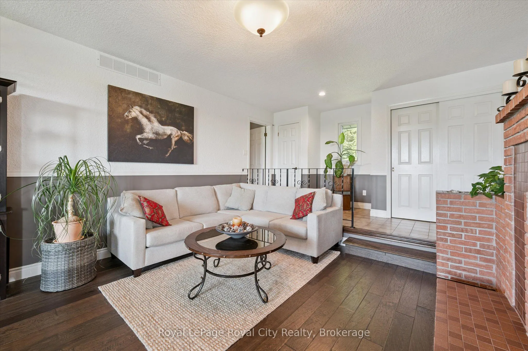 5072 Wellington Rd 32 Road