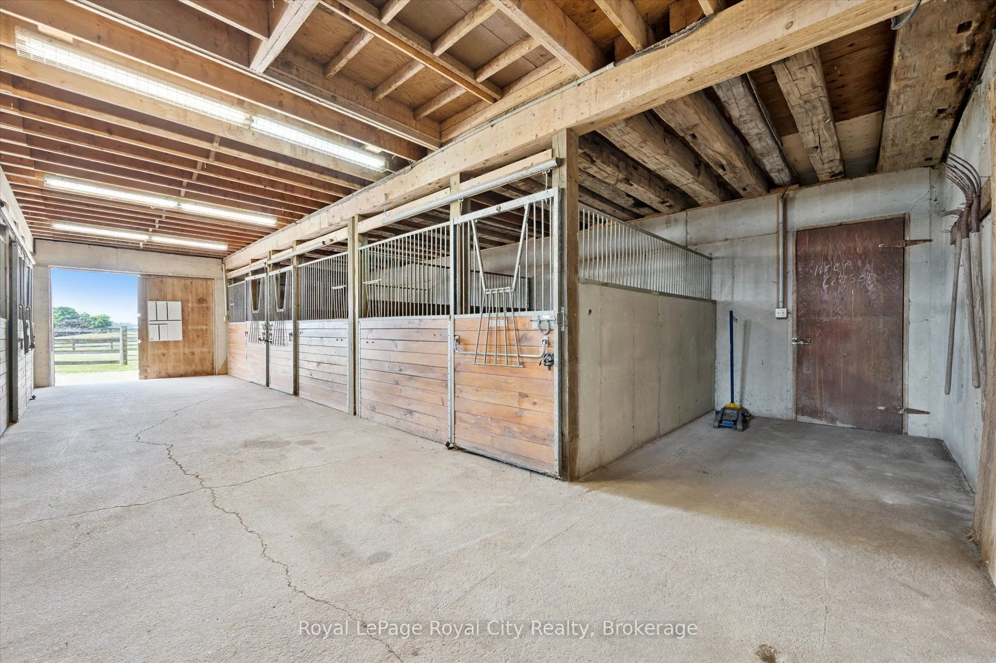 5072 Wellington Rd 32 Road