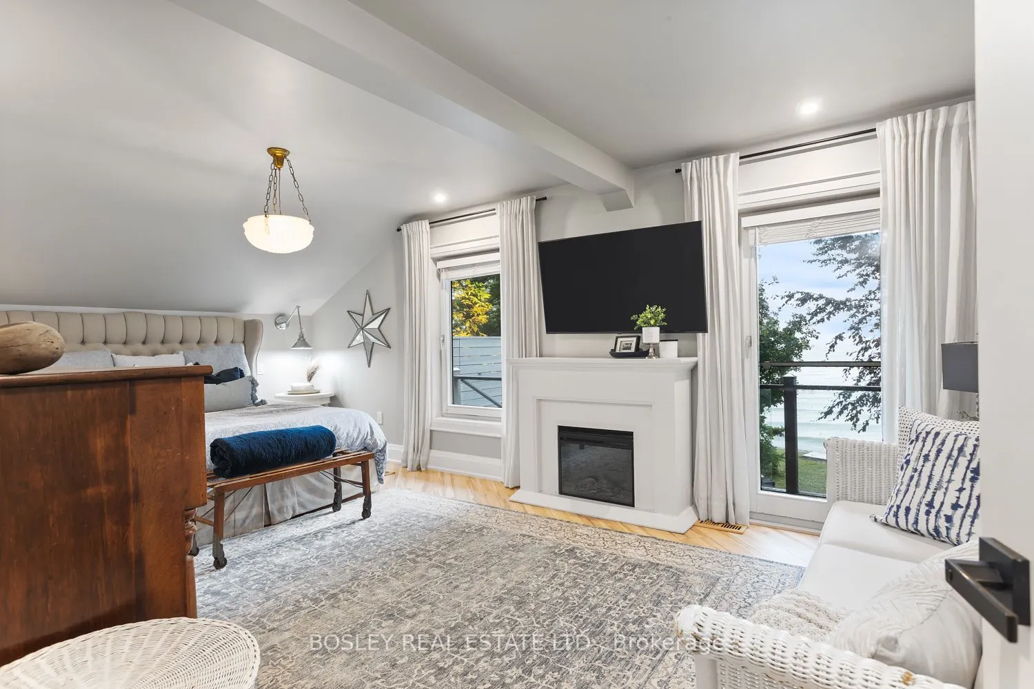 141 North Shore Road