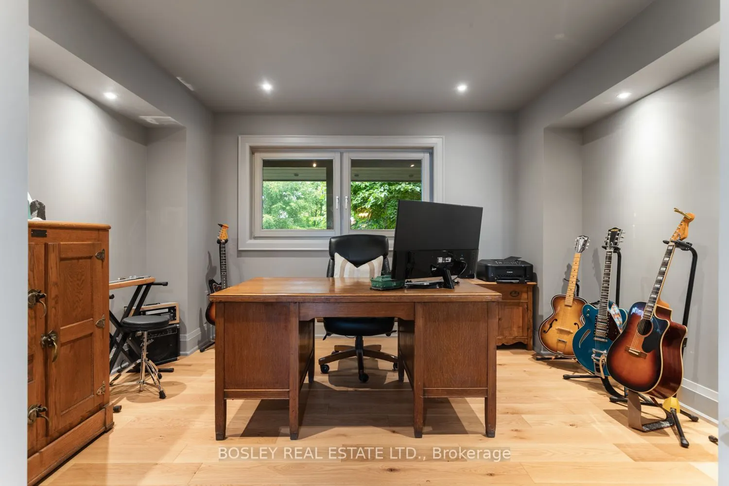 141 North Shore Road