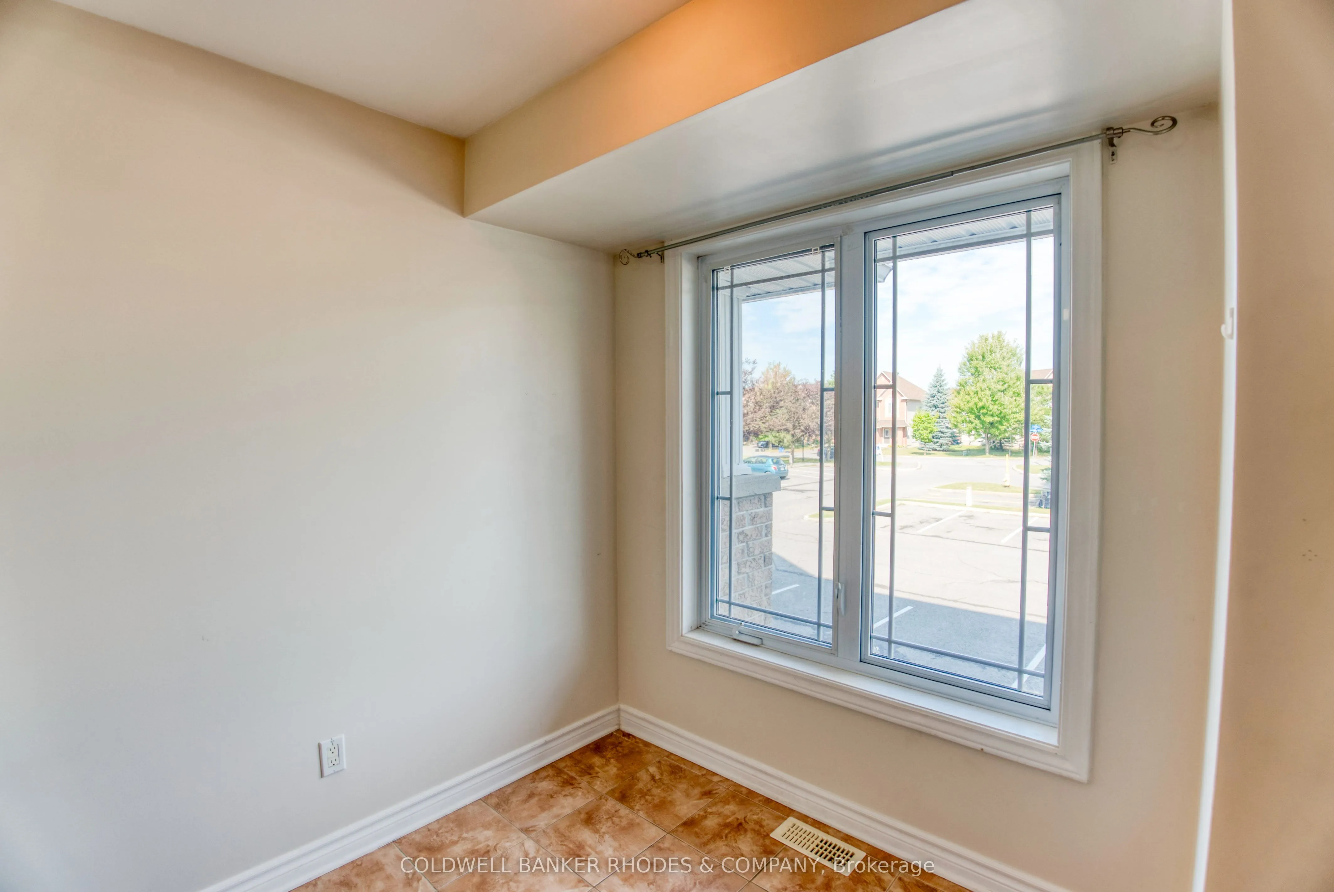 114 Brentmore Private, #93