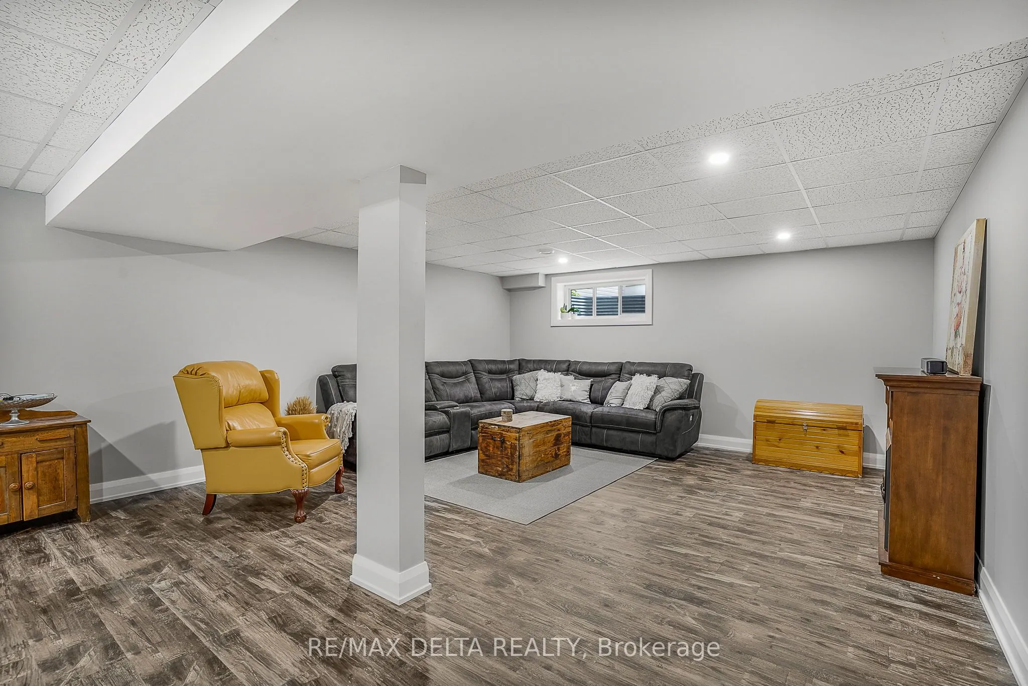 390 Mercury Street