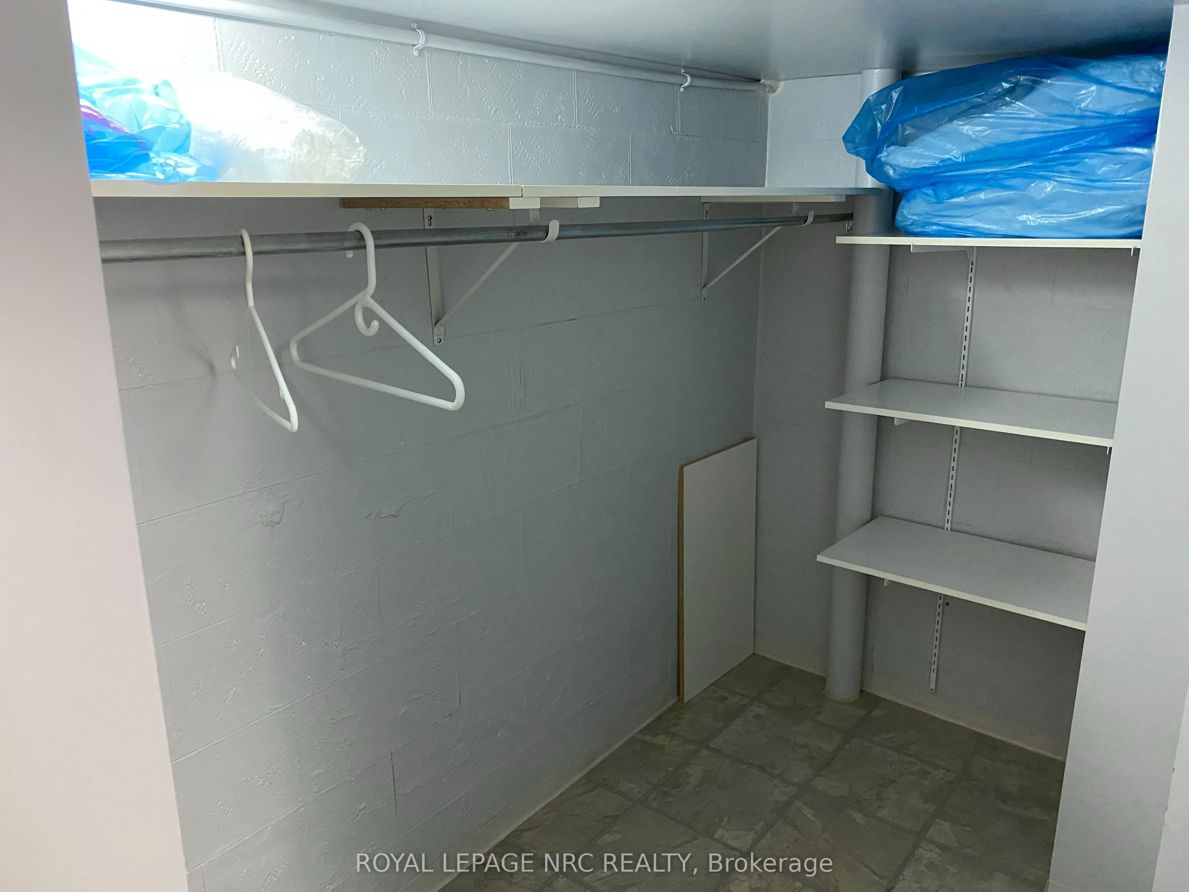 # 2 -102 Townline Rd. W. Road W, ##2