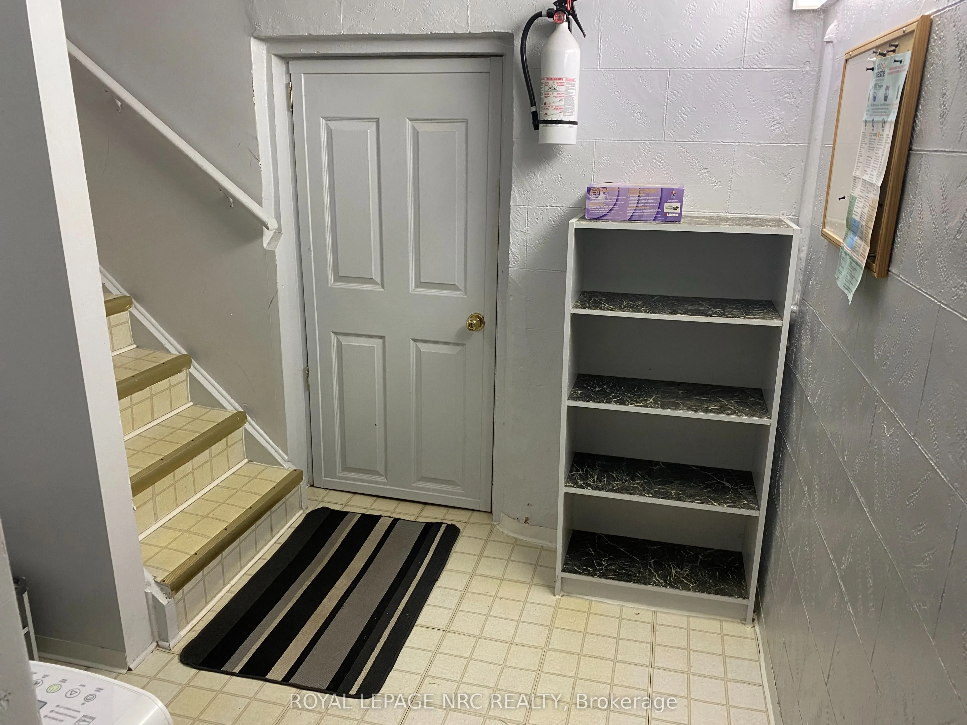 # 2 -102 Townline Rd. W. Road W, ##2