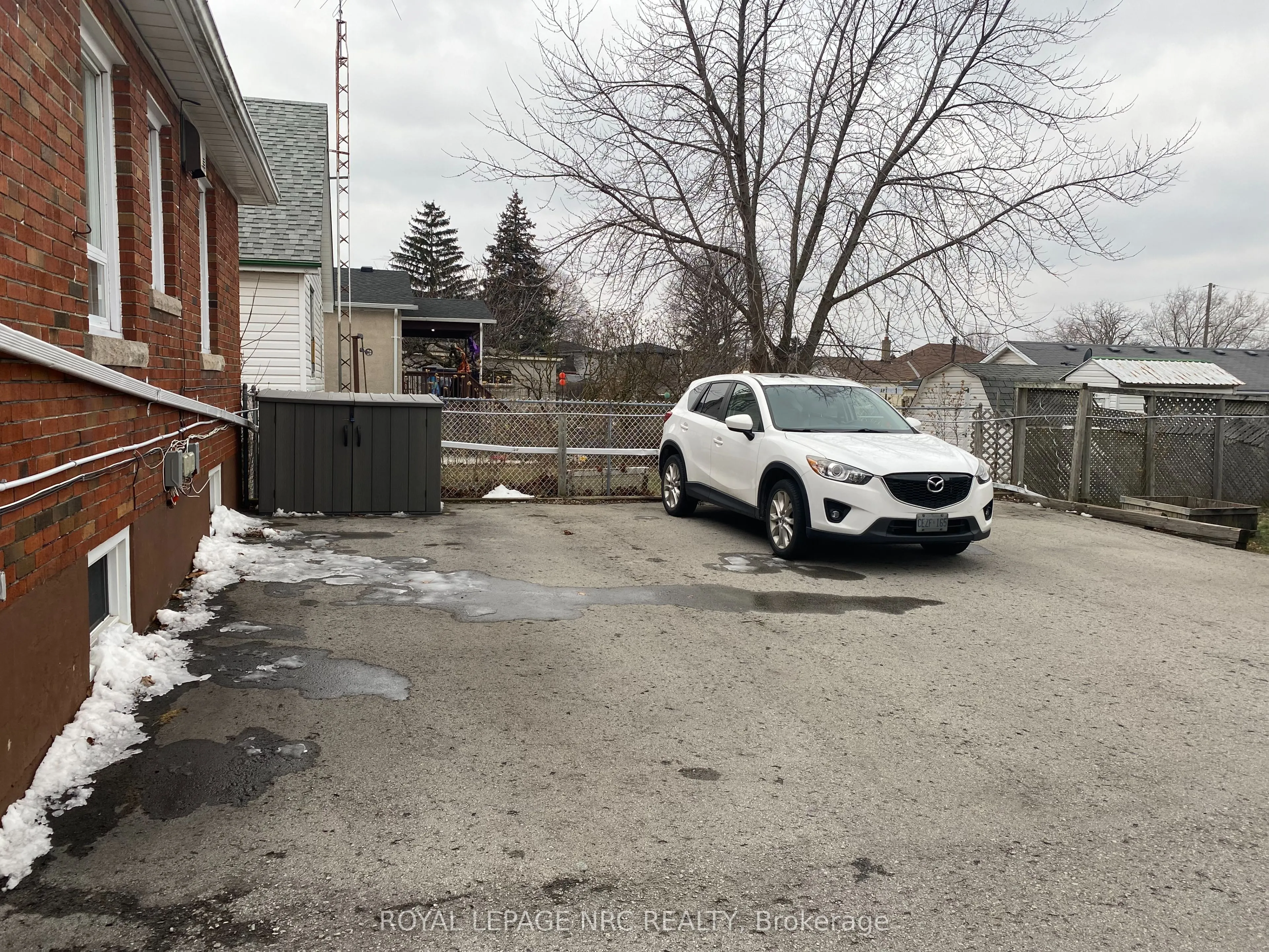 # 2 -102 Townline Rd. W. Road W, ##2