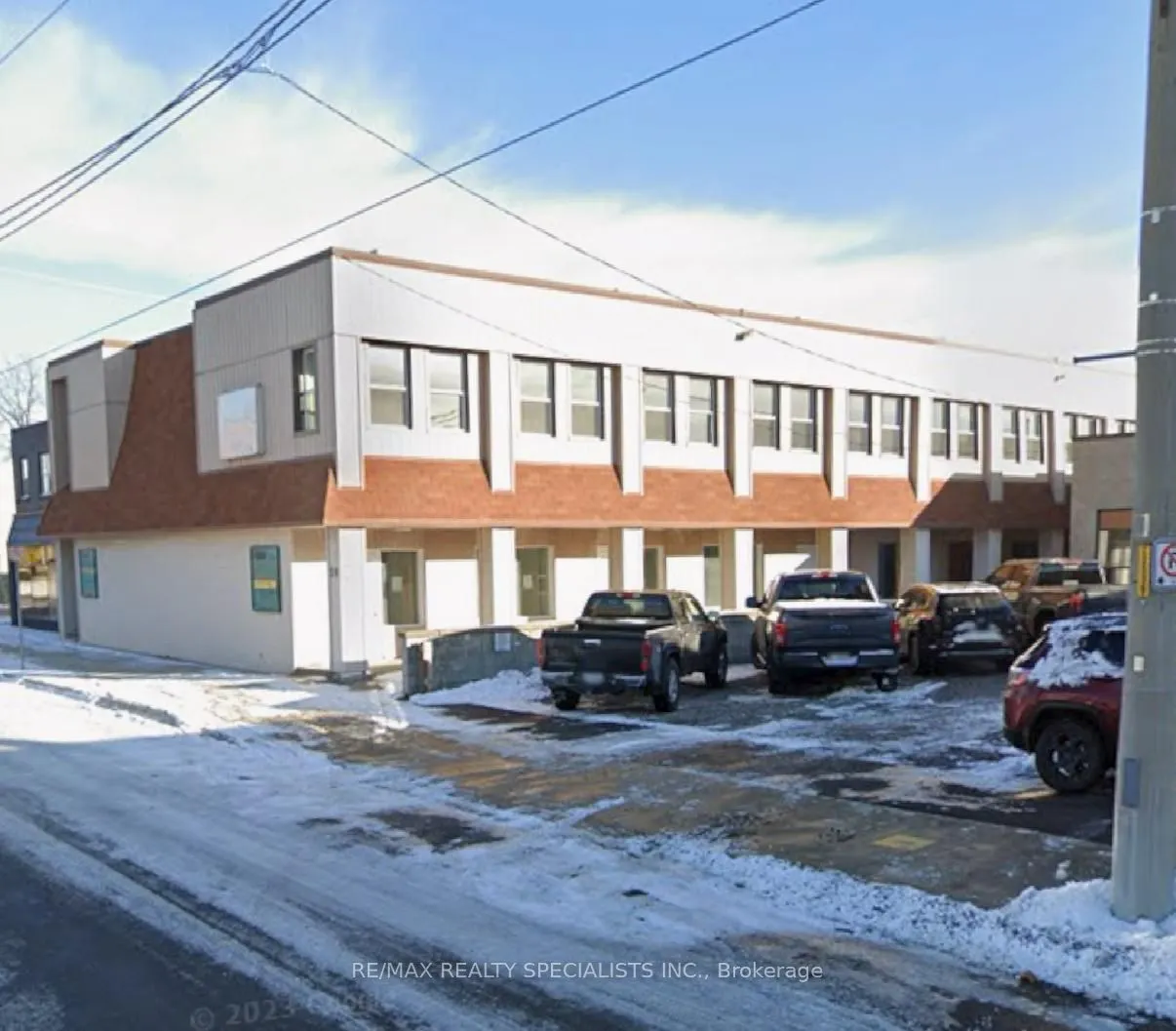 39 Kent Street N