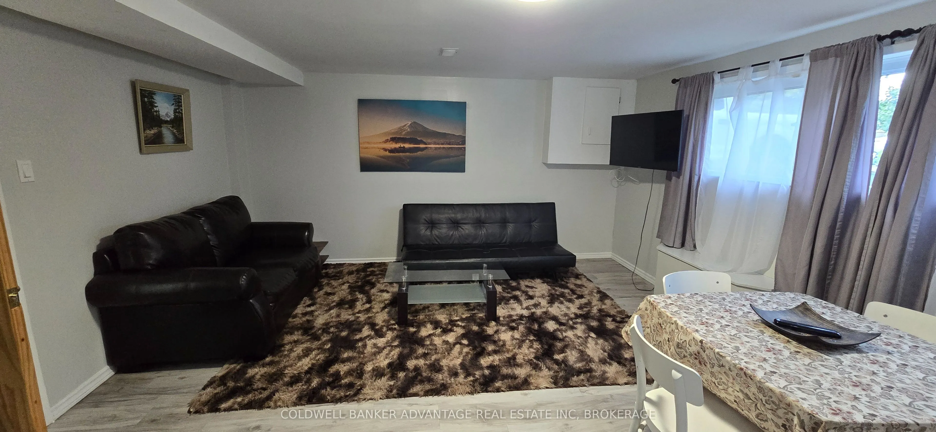 30 Tara Crescent
