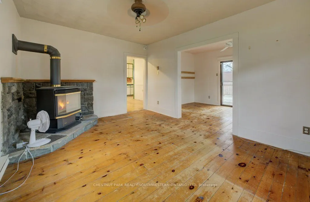99 Woolwich Street S