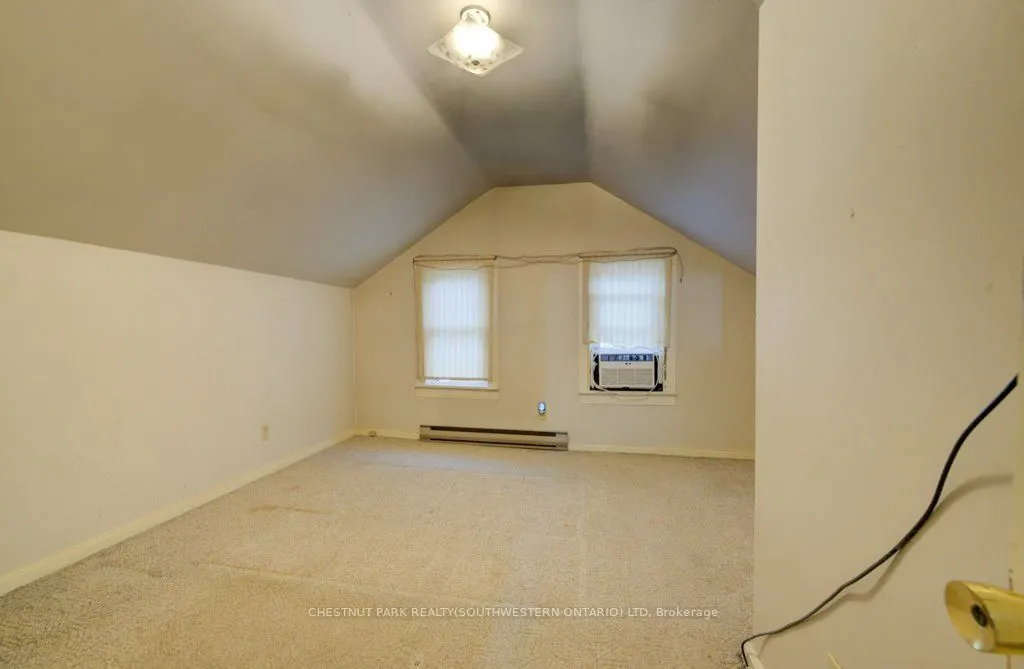 99 Woolwich Street S