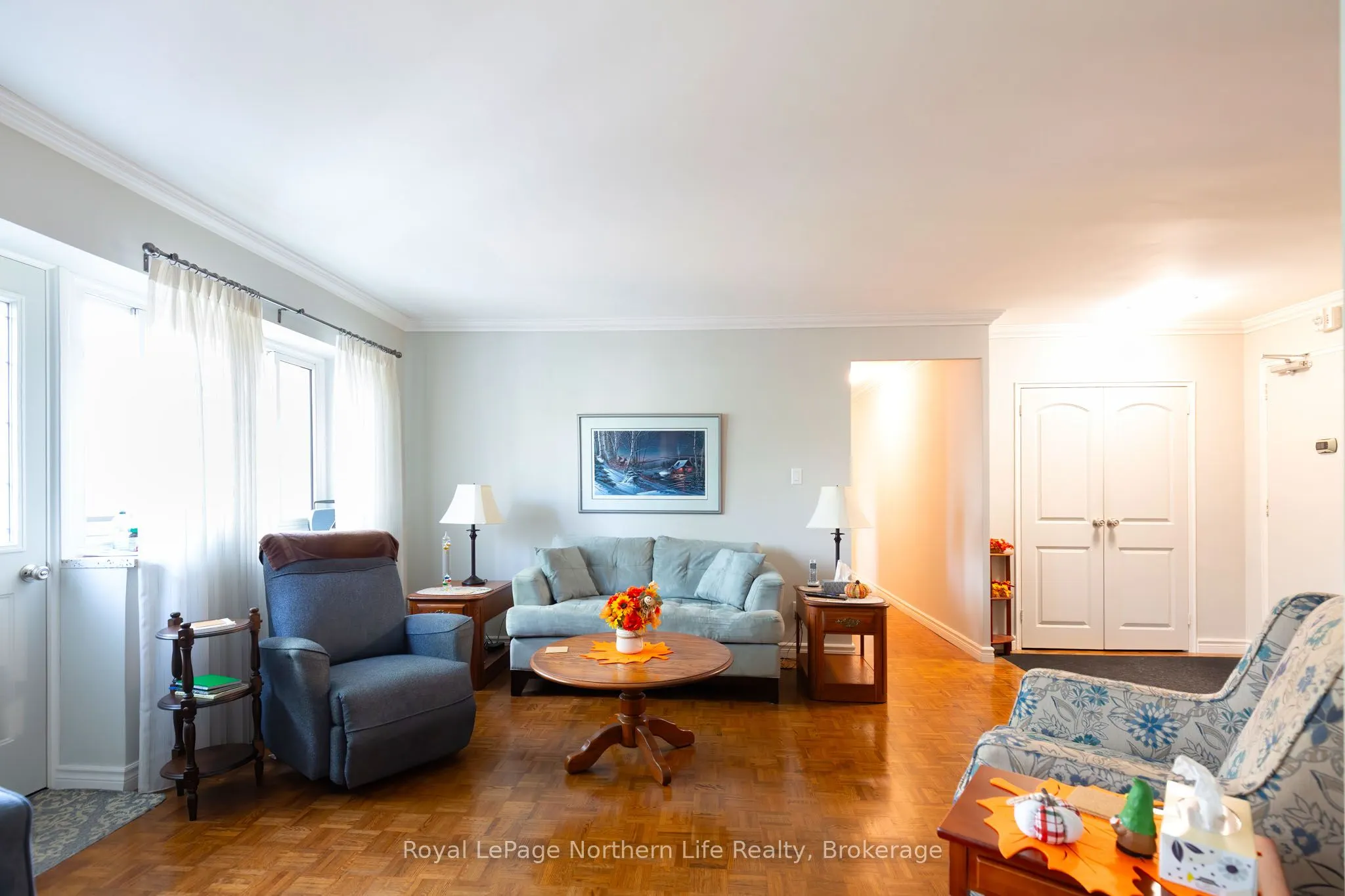 810 Main Street W, #204