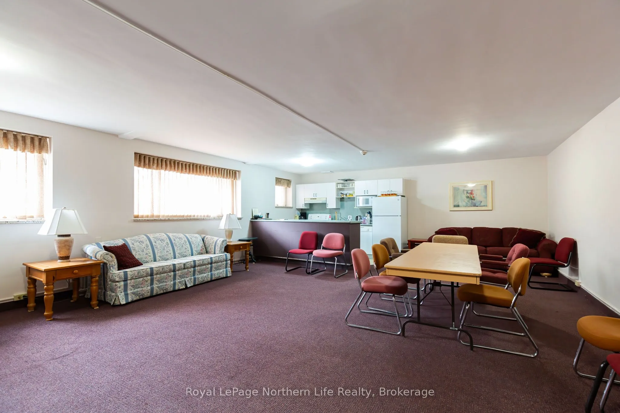 810 Main Street W, #204