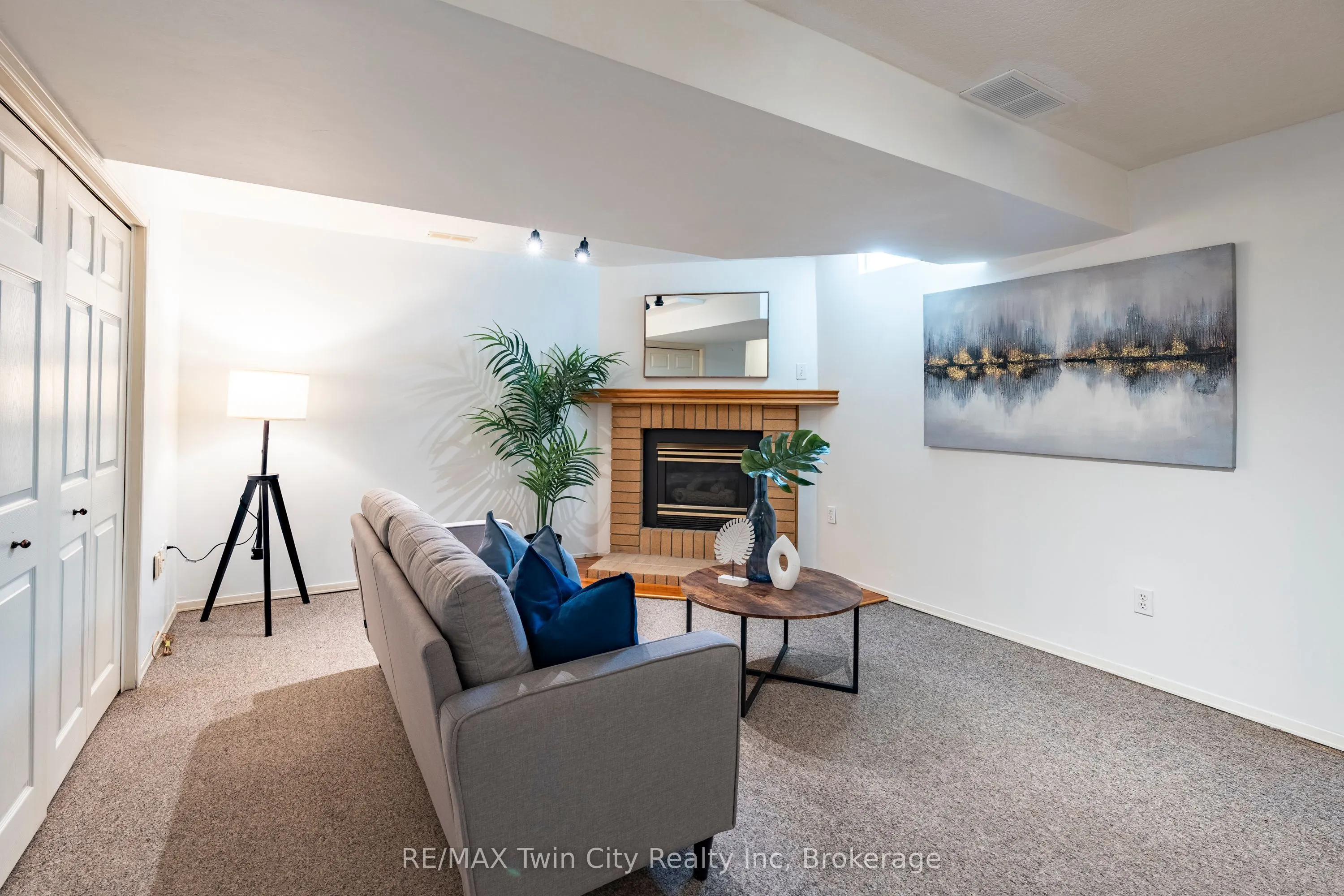 47 Dawn Crescent